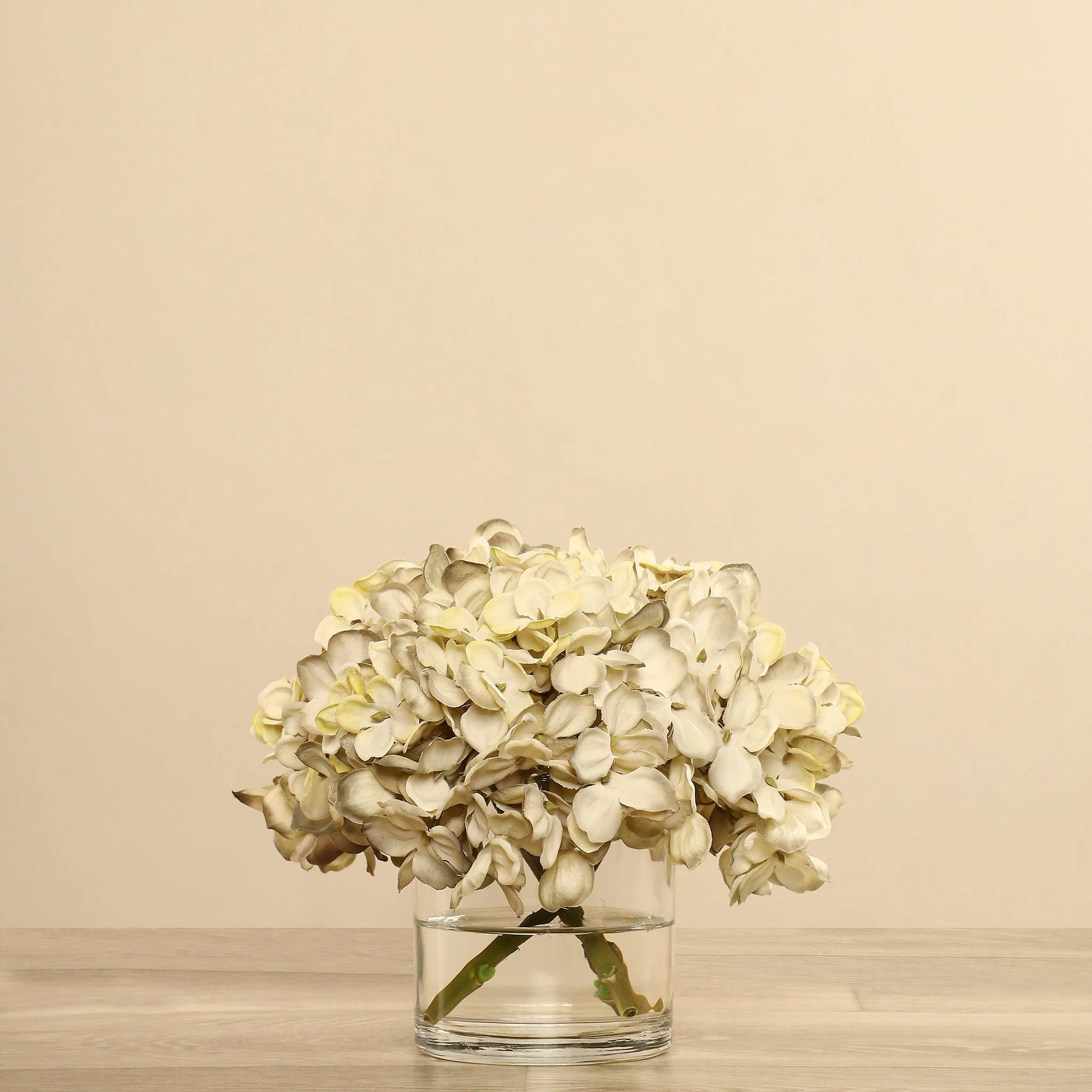 Artificial Hydrangea Arrangement in Glass Vase - Image 25