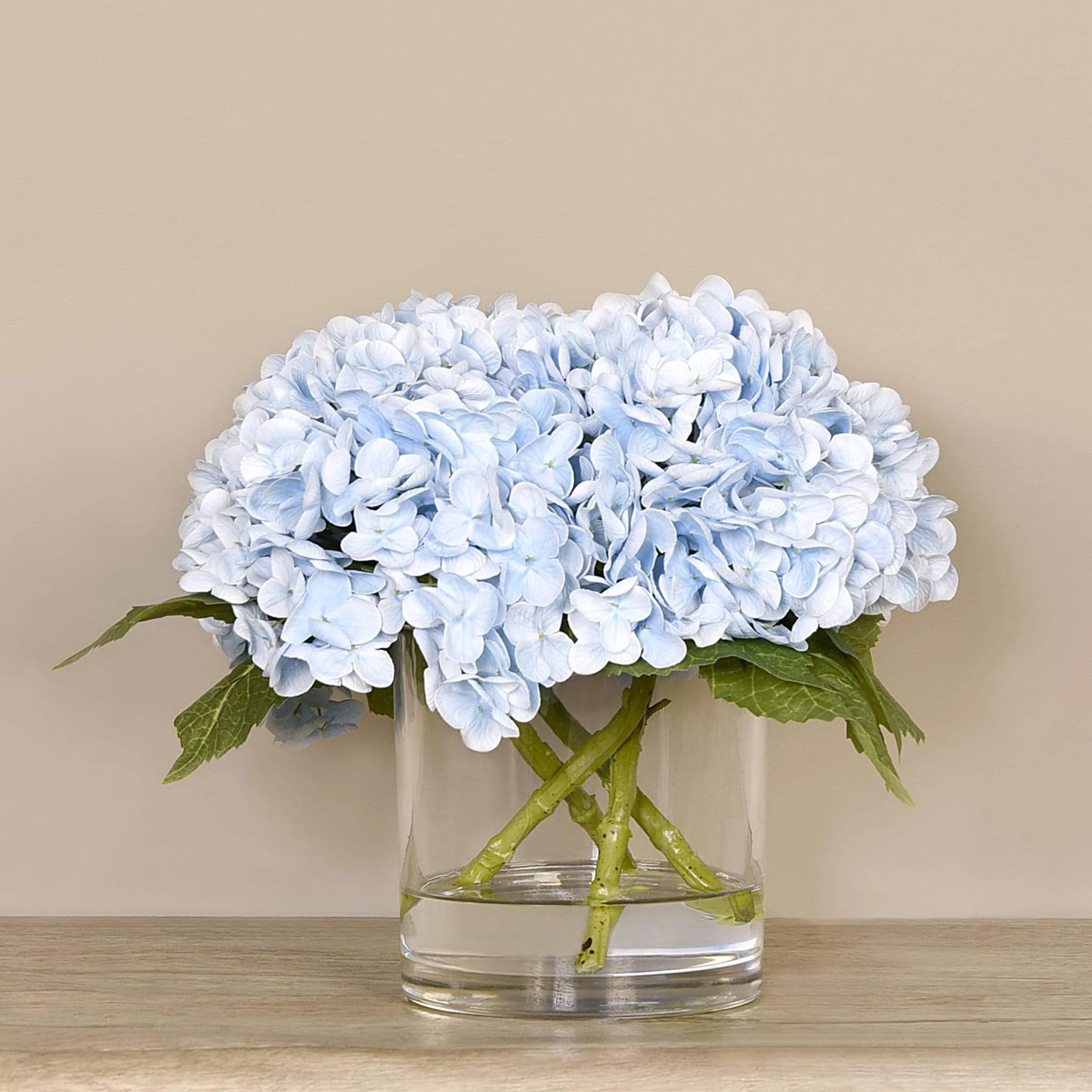 Artificial Hydrangea Arrangement in Glass Vase - Image 20