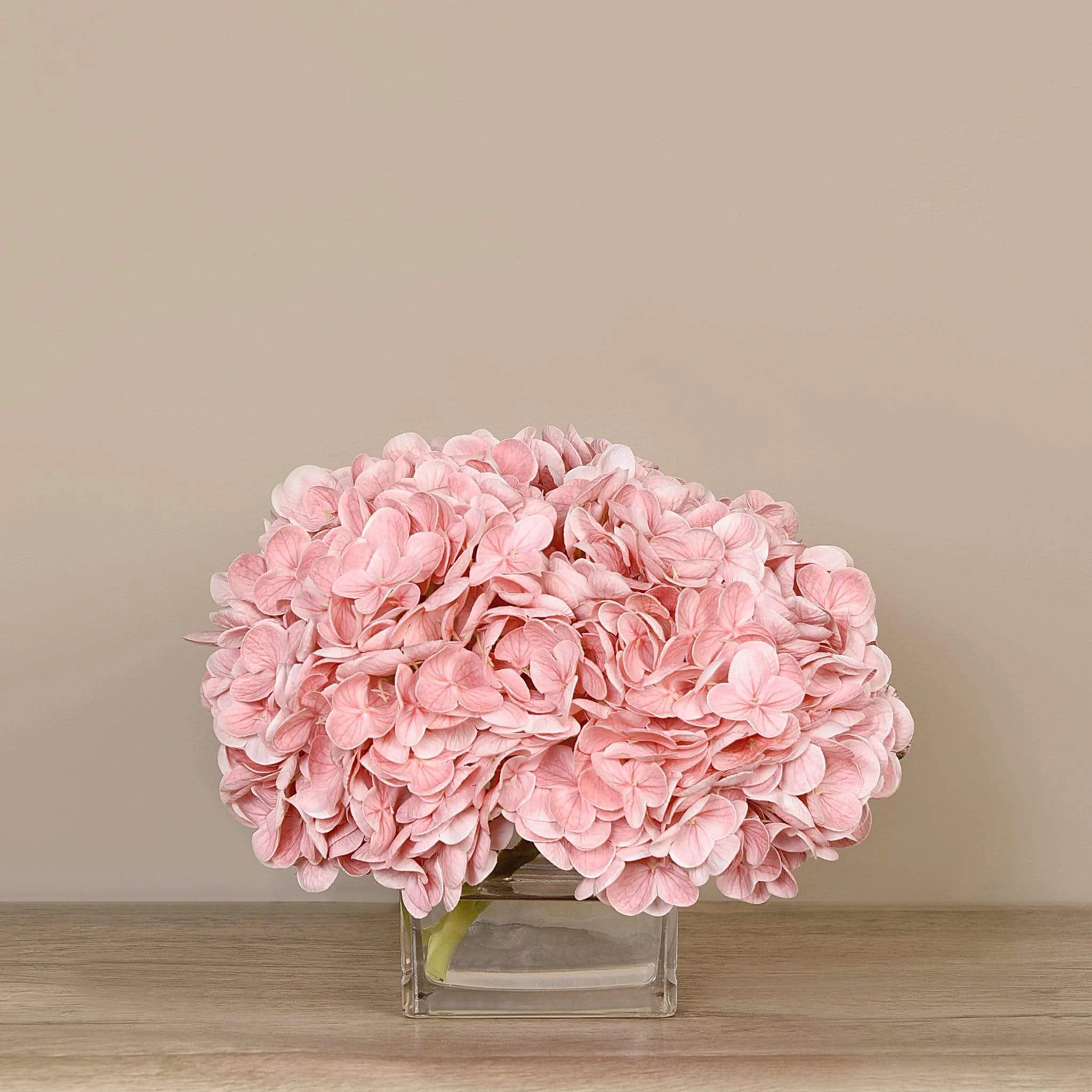 Artificial Hydrangea Arrangement in Glass Vase - Image 13