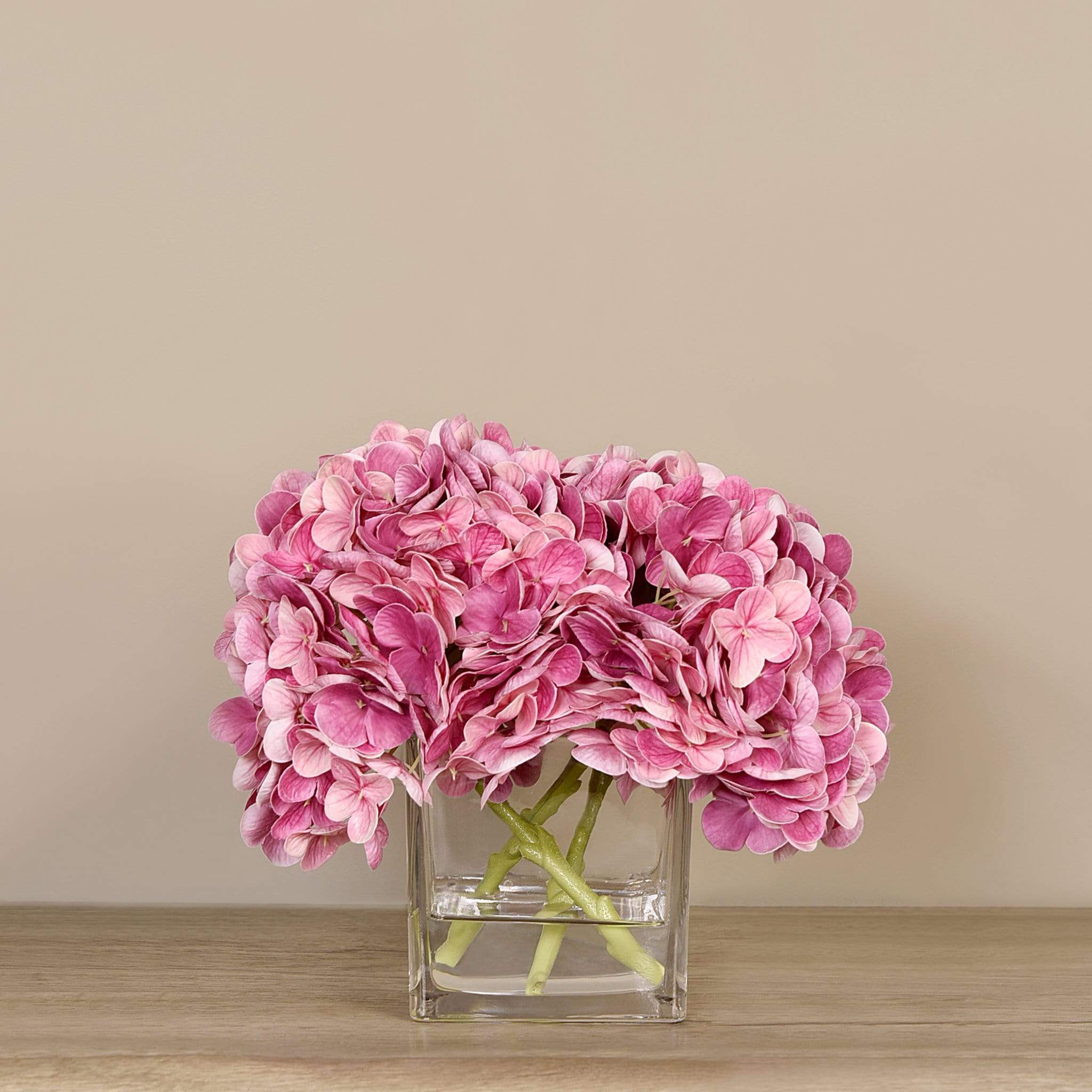Artificial Hydrangea Arrangement in Glass Vase - Image 9