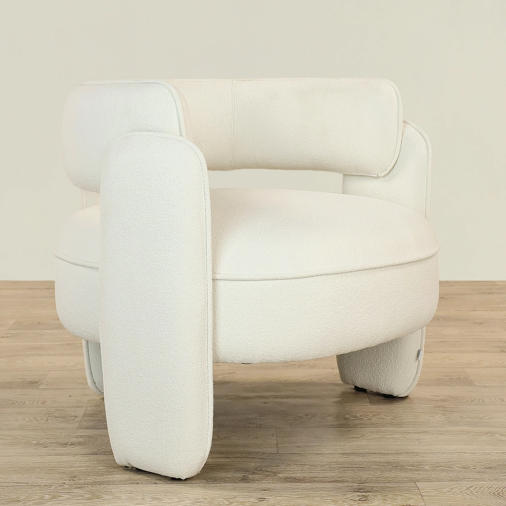 Bassett Armchair Lounge Chair