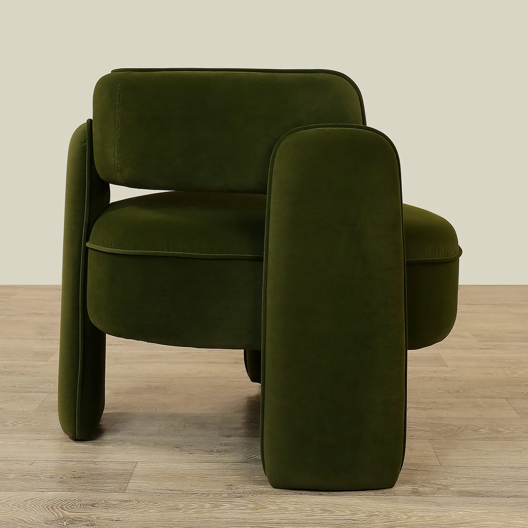 Bassett Armchair Lounge Chair - Image 11