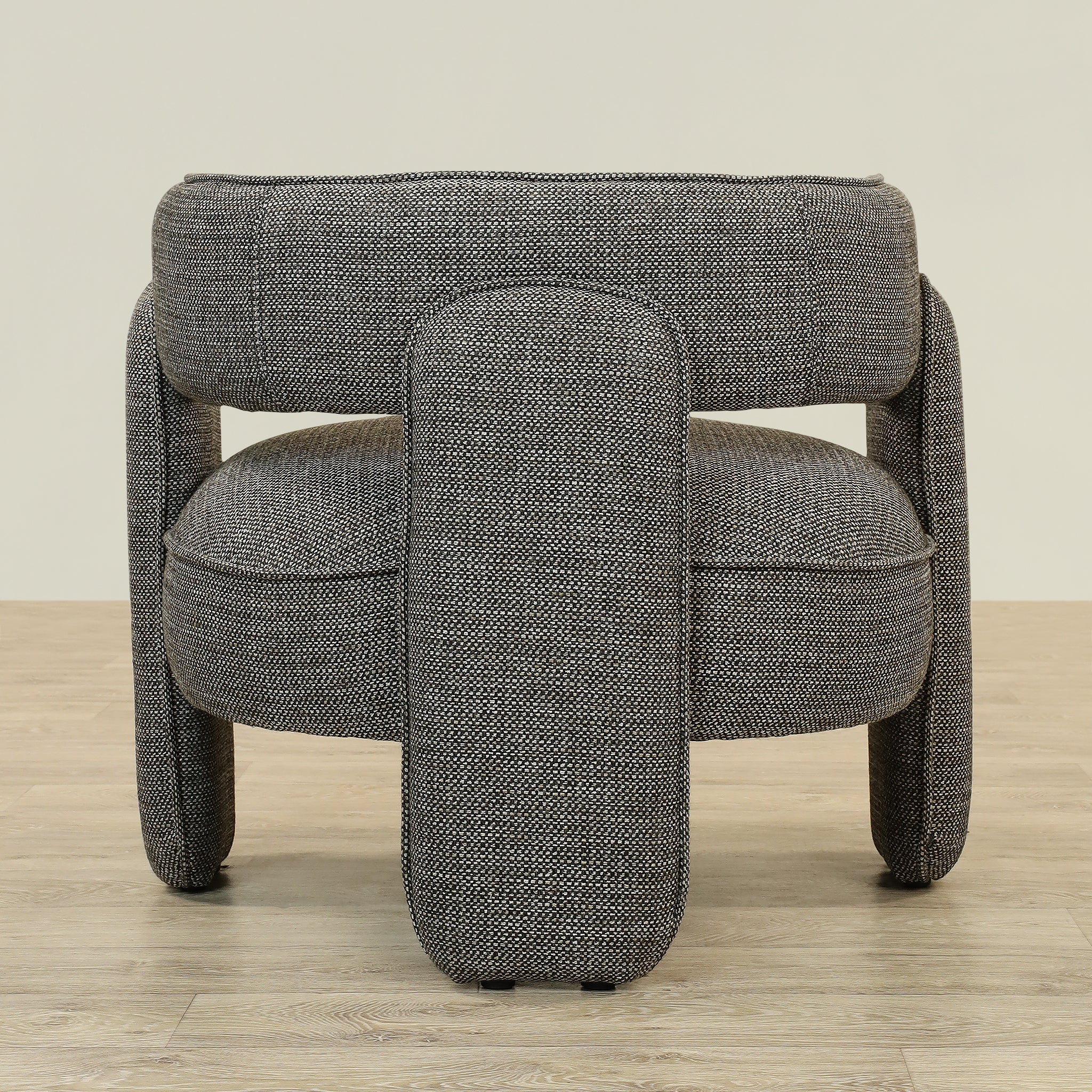 Bassett Armchair Lounge Chair - Image 24