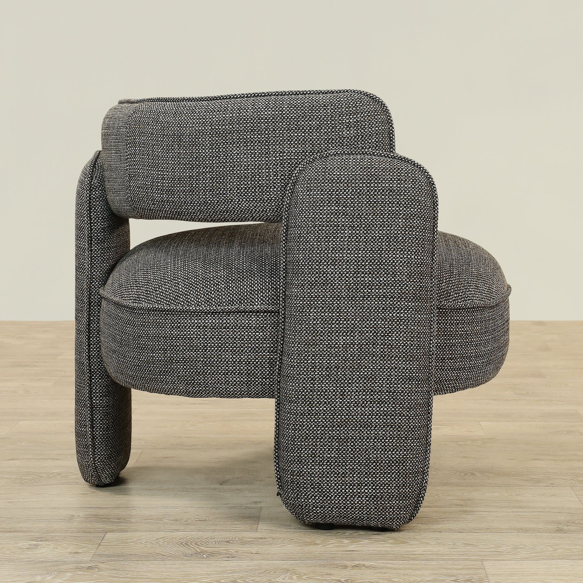 Bassett Armchair Lounge Chair - Image 25
