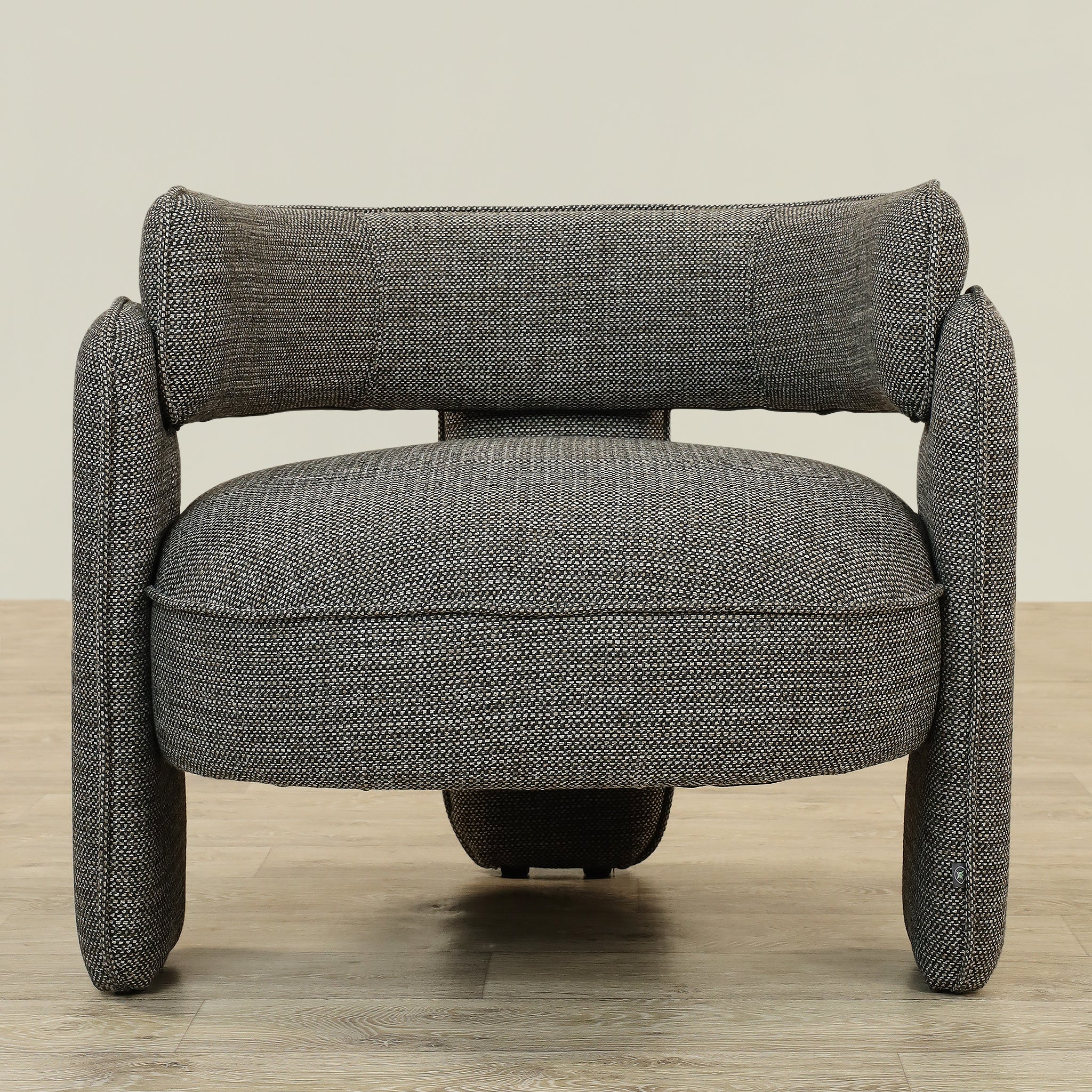 Bassett Armchair Lounge Chair - Image 26