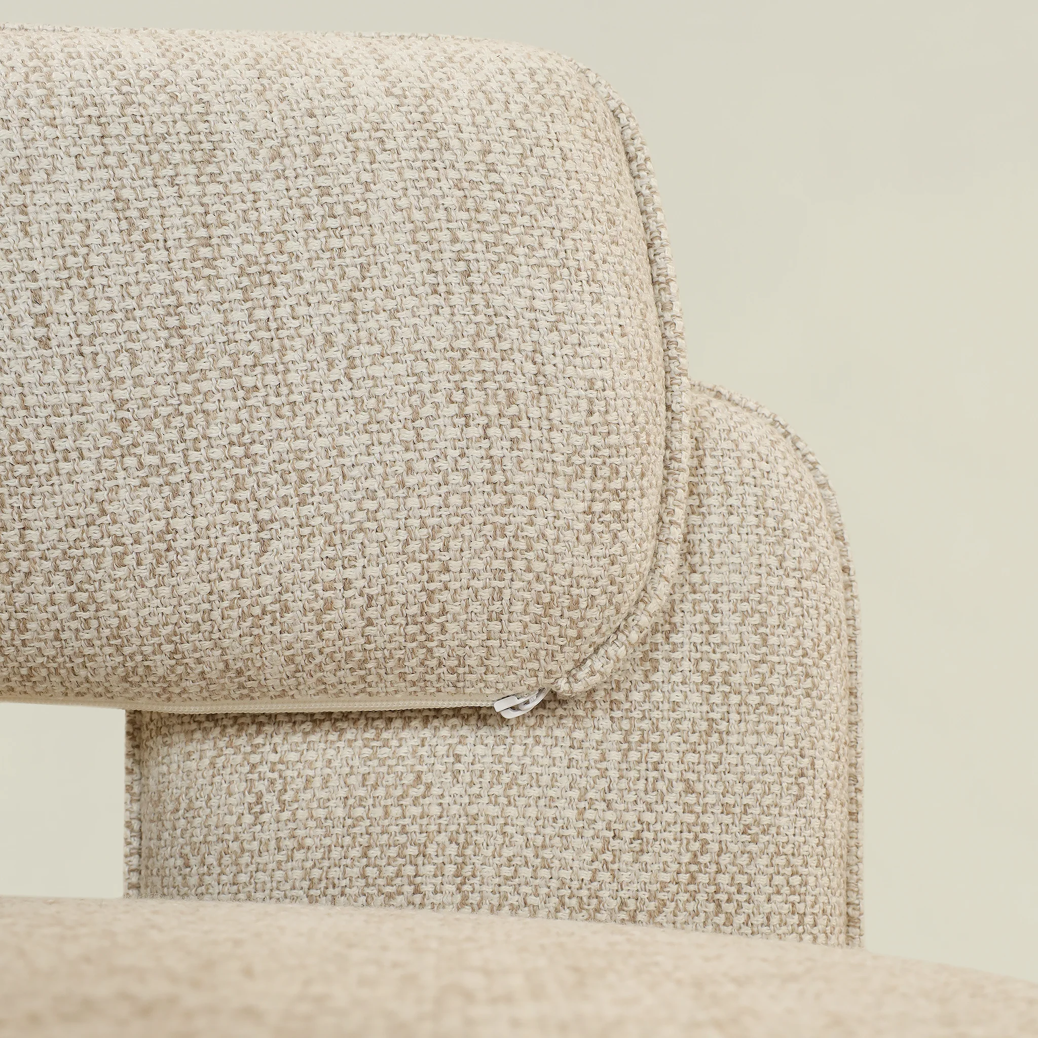 Bassett Armchair Lounge Chair - Image 30