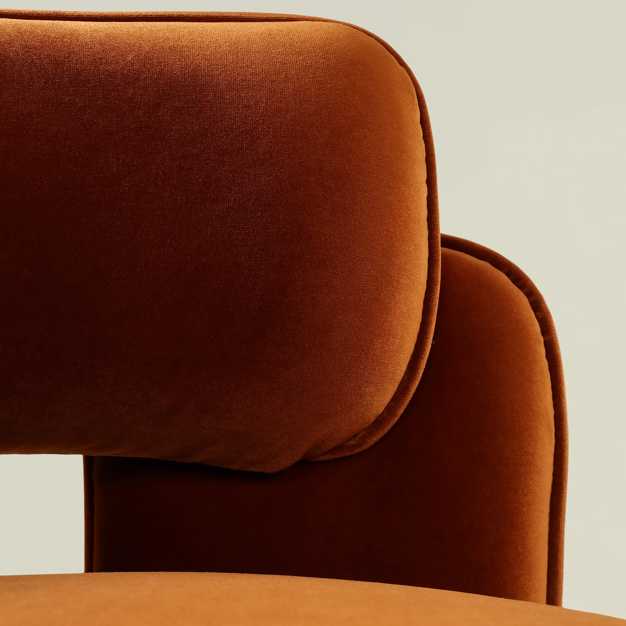 Bassett Armchair Lounge Chair - Image 39