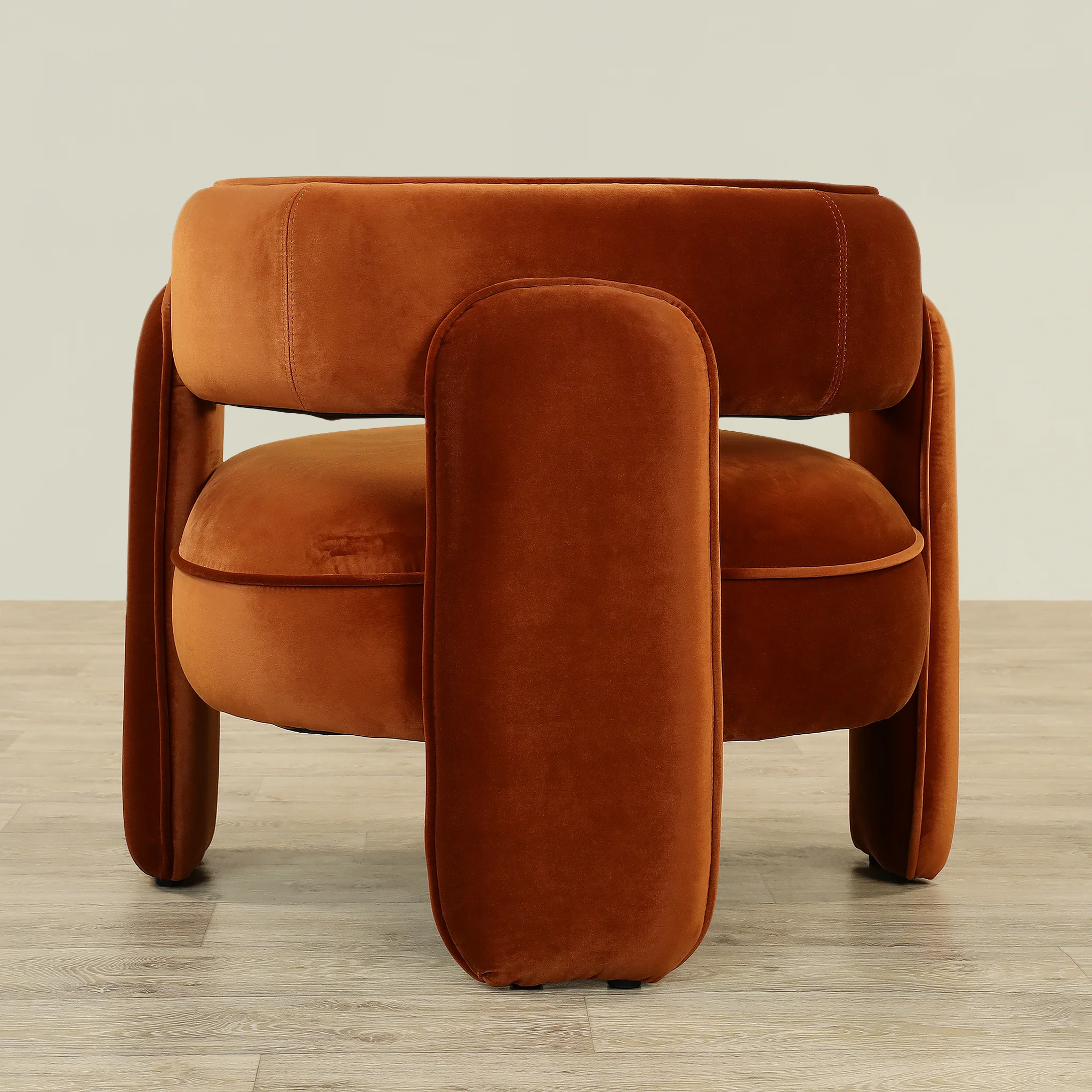 Bassett Armchair Lounge Chair - Image 40