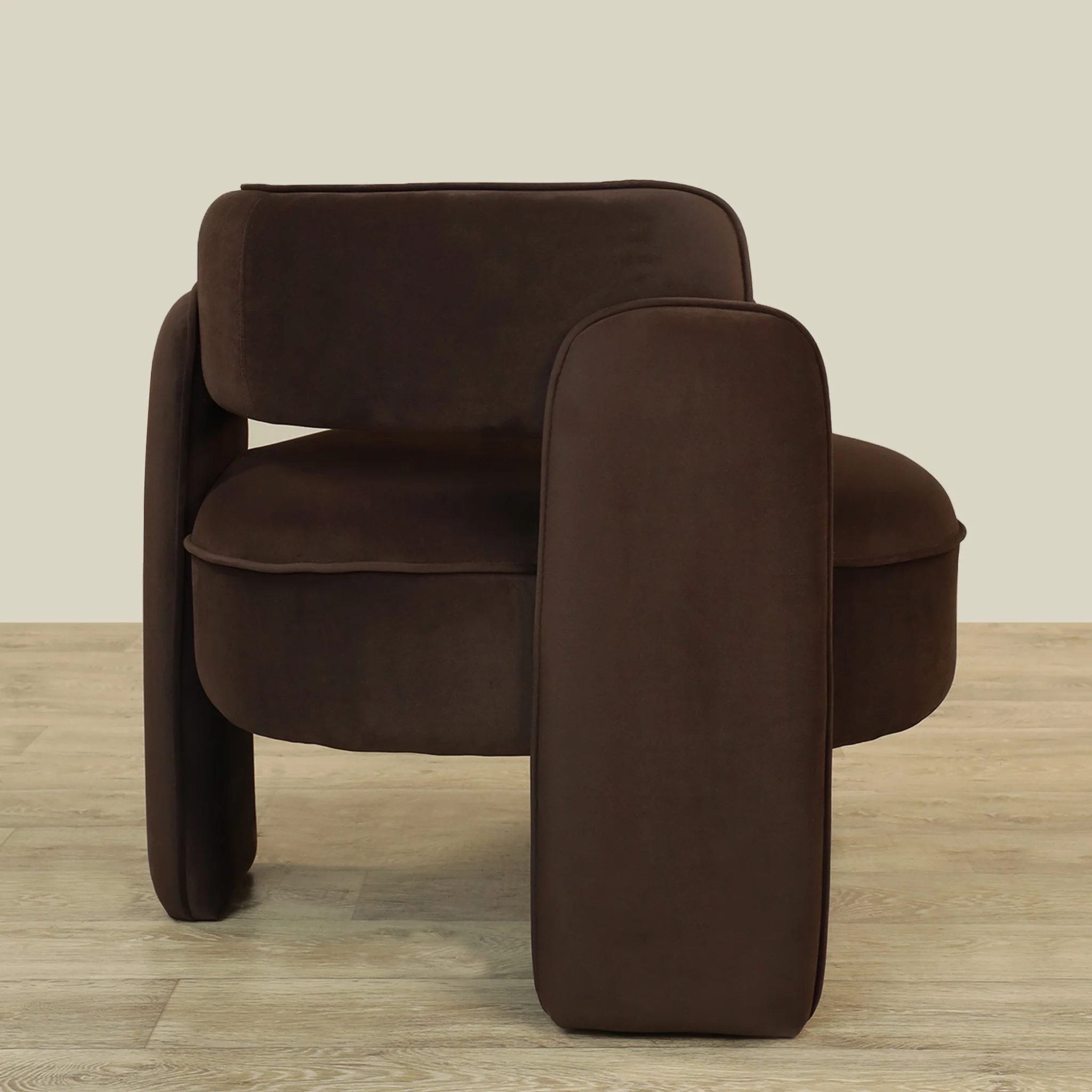 Bassett Armchair Lounge Chair - Image 44