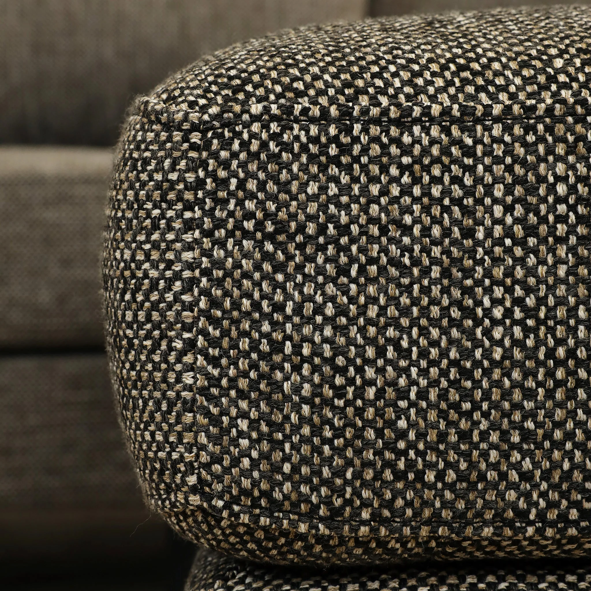 Bilbao Sofa - Image 22