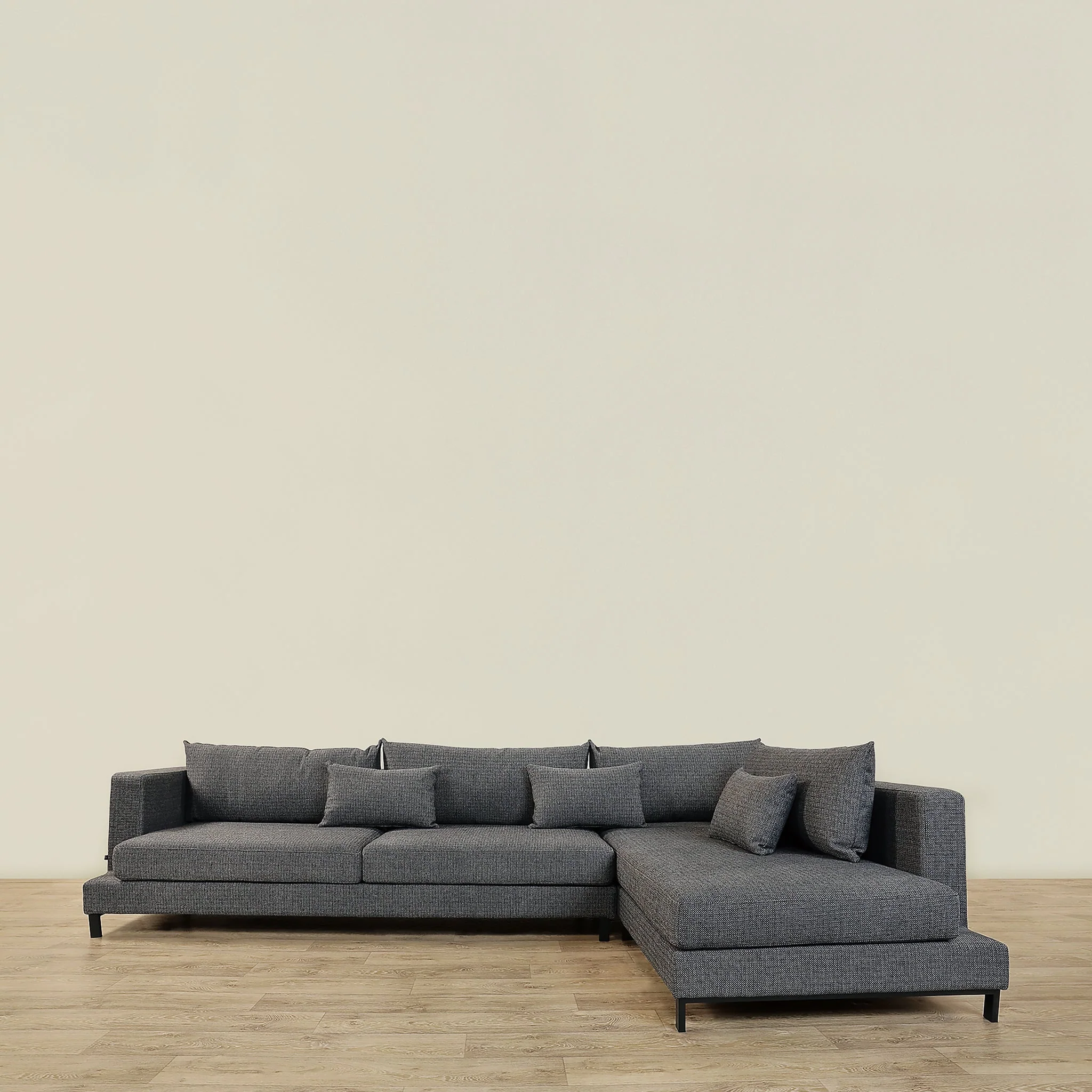 Bilbao Sofa - Image 24