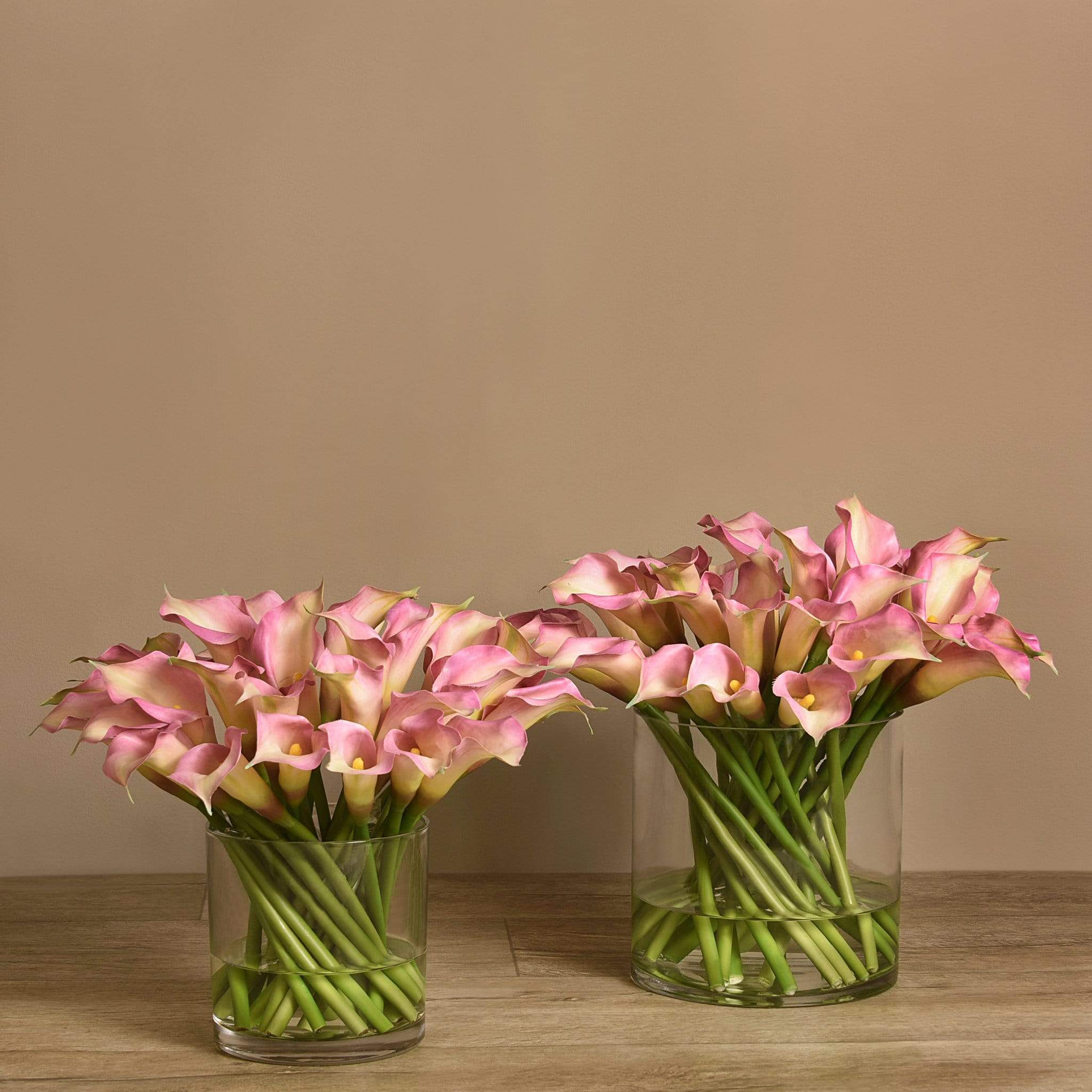 Artificial Calla Lilly in Glass Vase - Image 2