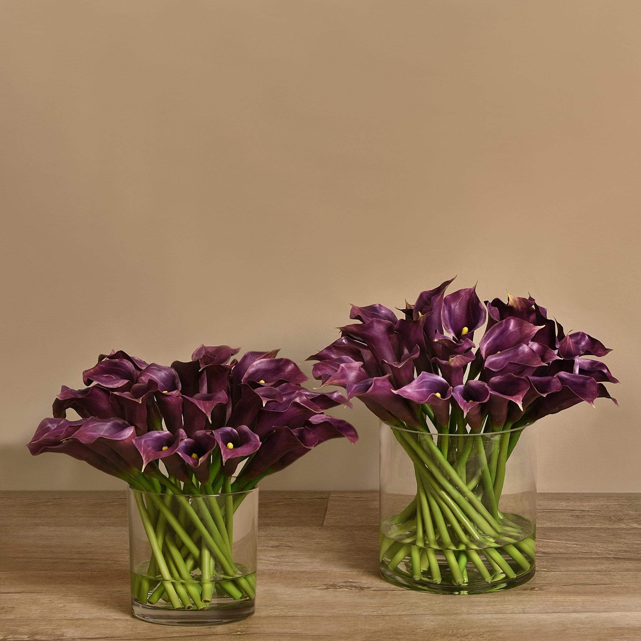 Artificial Calla Lilly in Glass Vase - Image 4