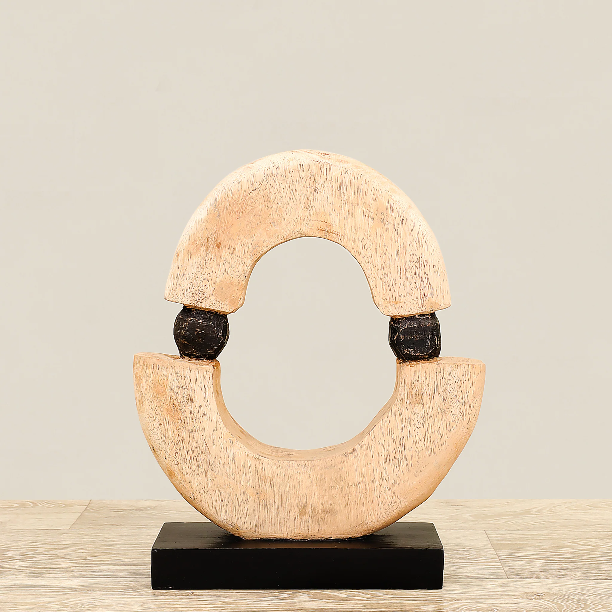 Ollur - Image 2