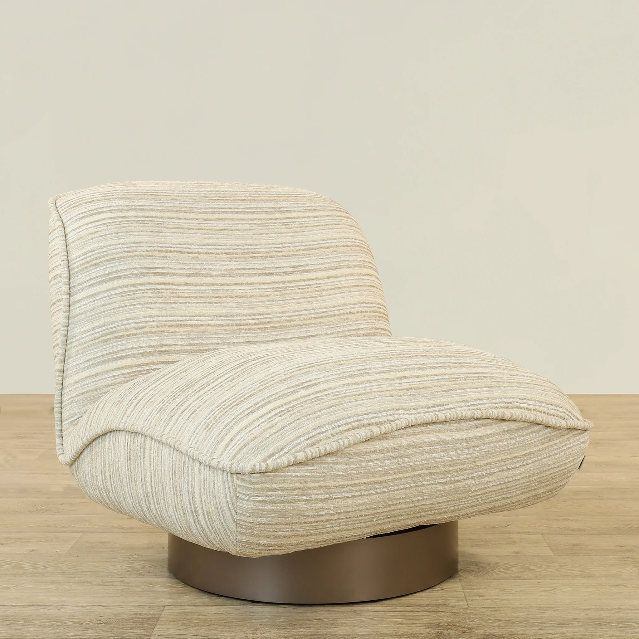 Echo Lounge Chair