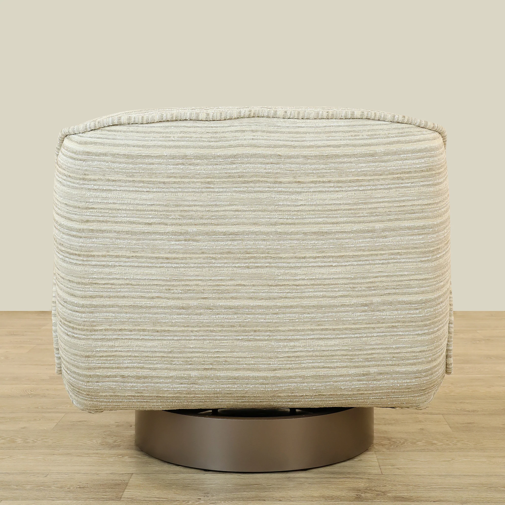 Echo Lounge Chair - Image 14