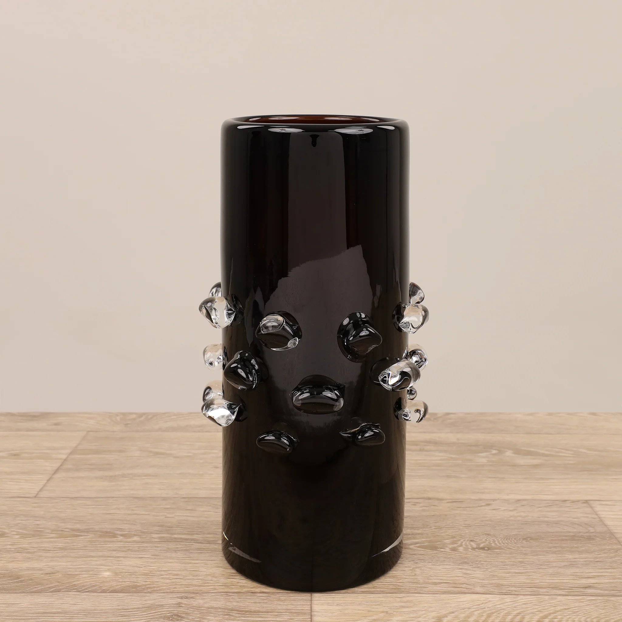Larogi - Image 3