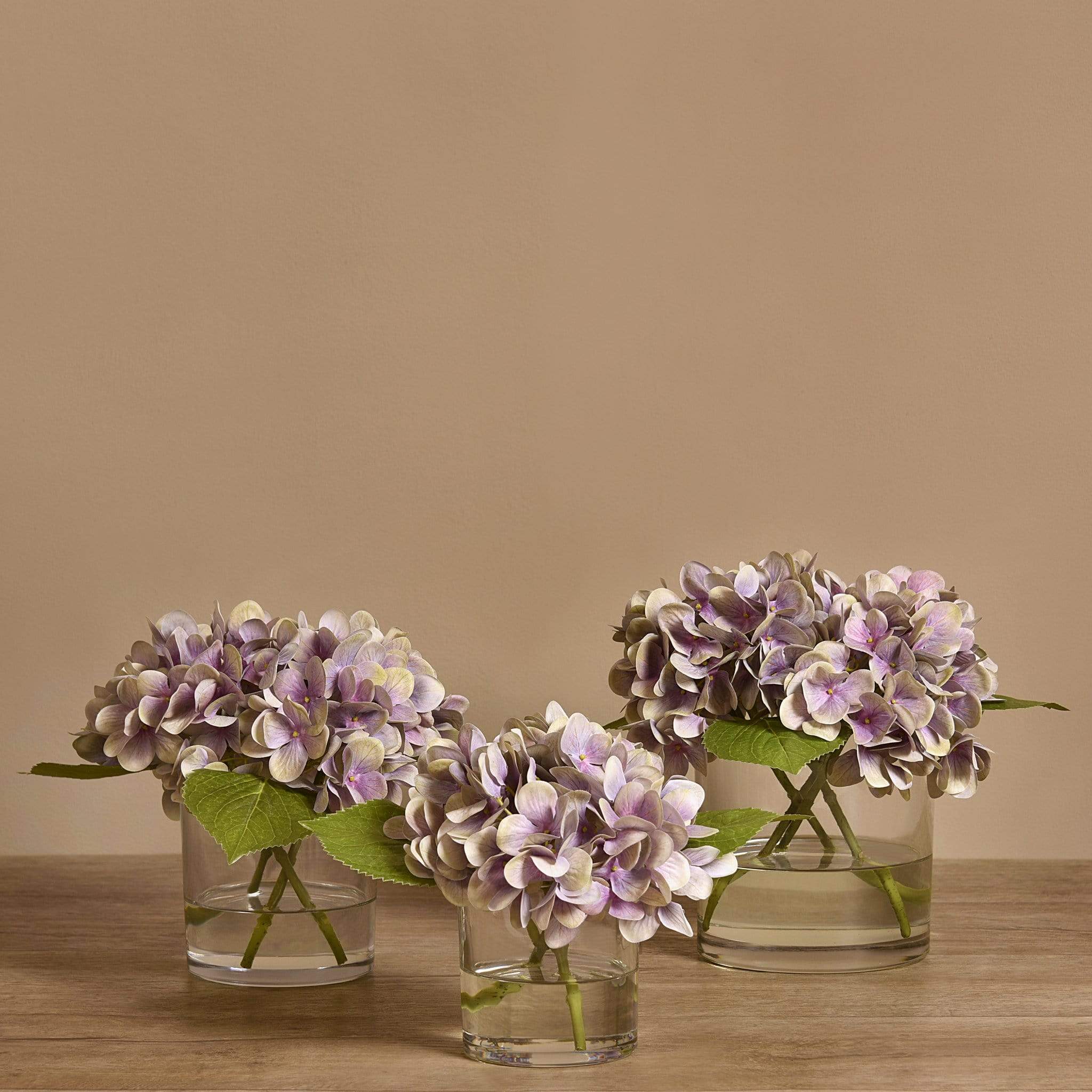 Artificial Hydrangea Arrangement in Glass Vase - Image 9