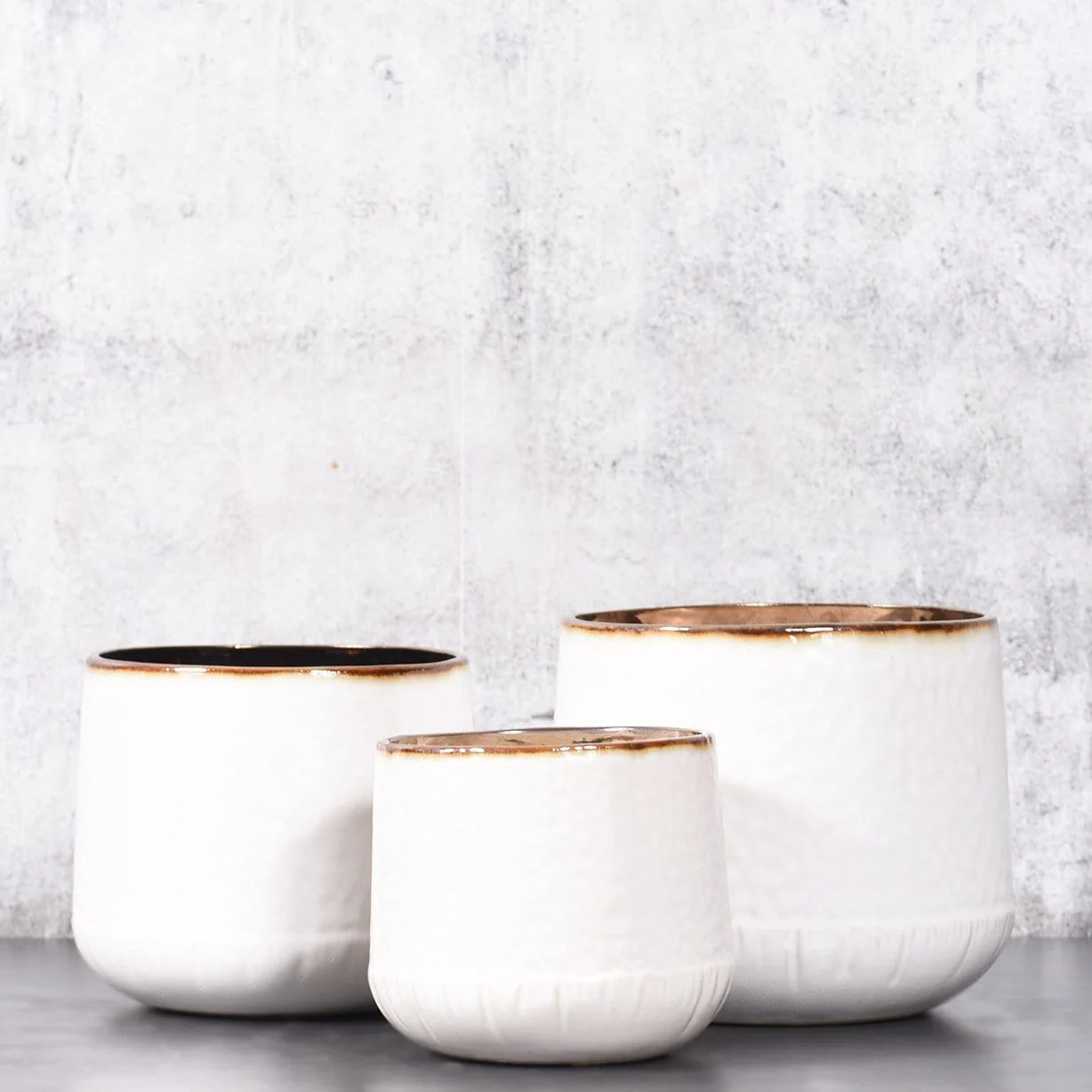 Round Ceramic Pot - Image 2