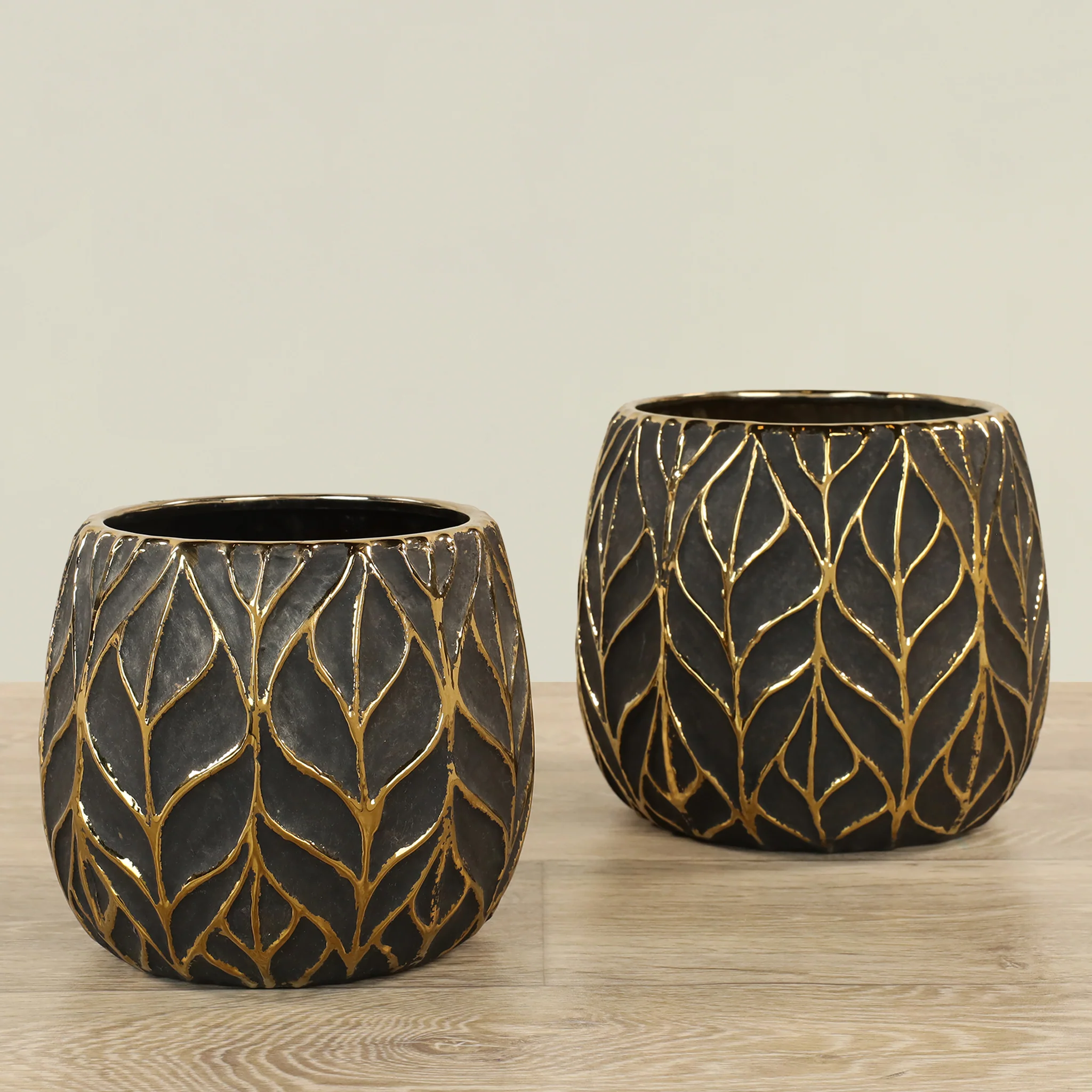 Round Ceramic Pot