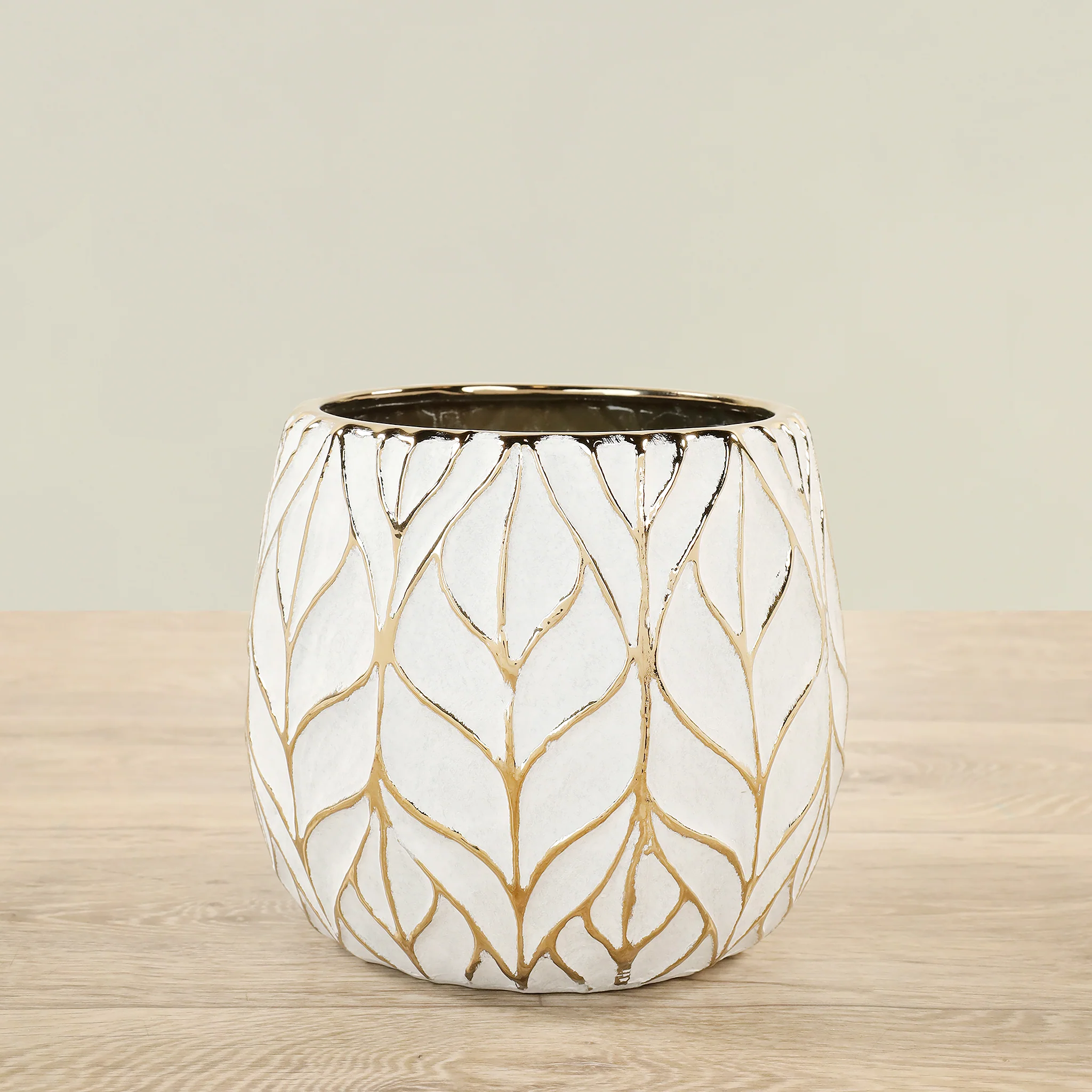 Round Ceramic Pot - Image 3