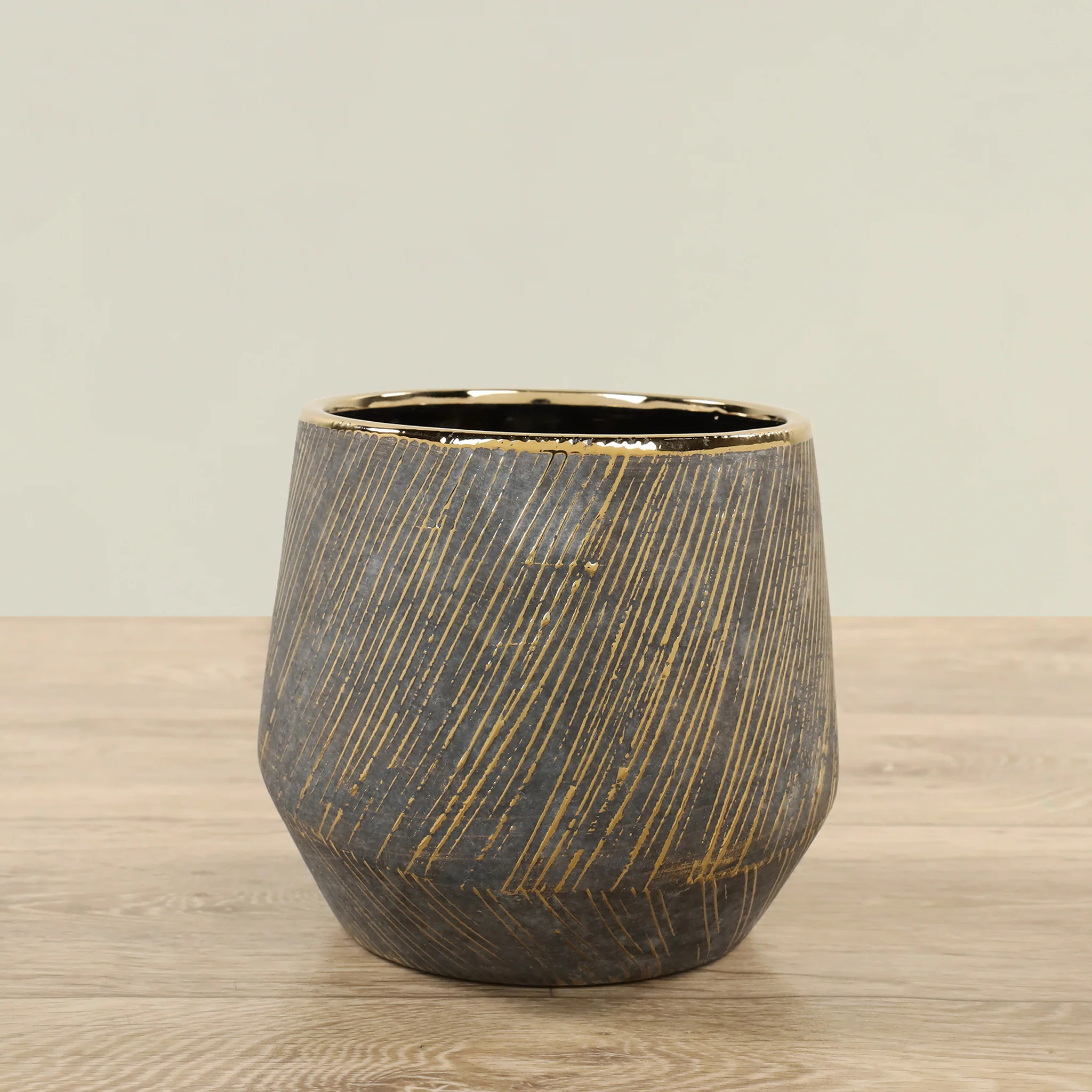 Round Ceramic Pot