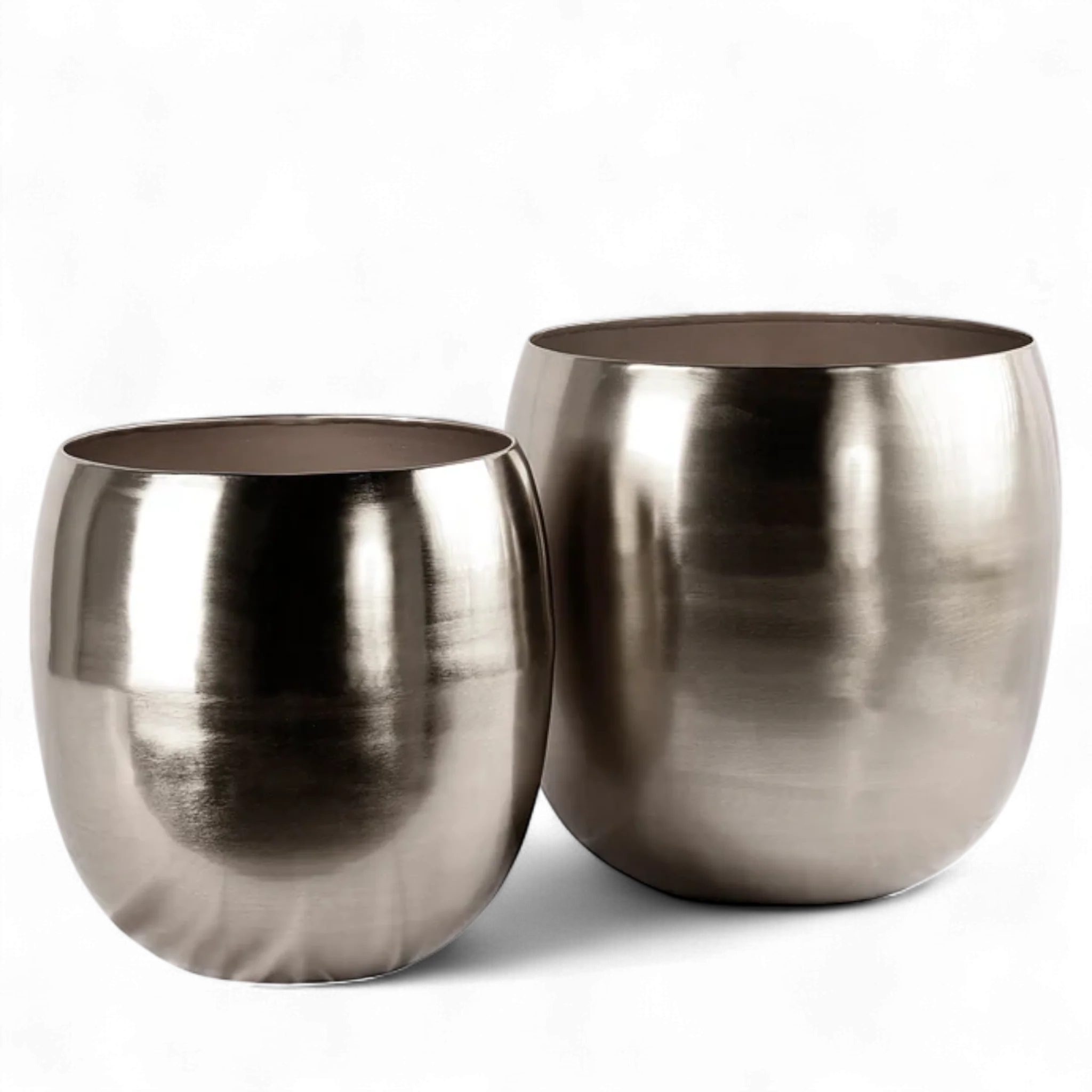 Round Metal Planter - Image 4