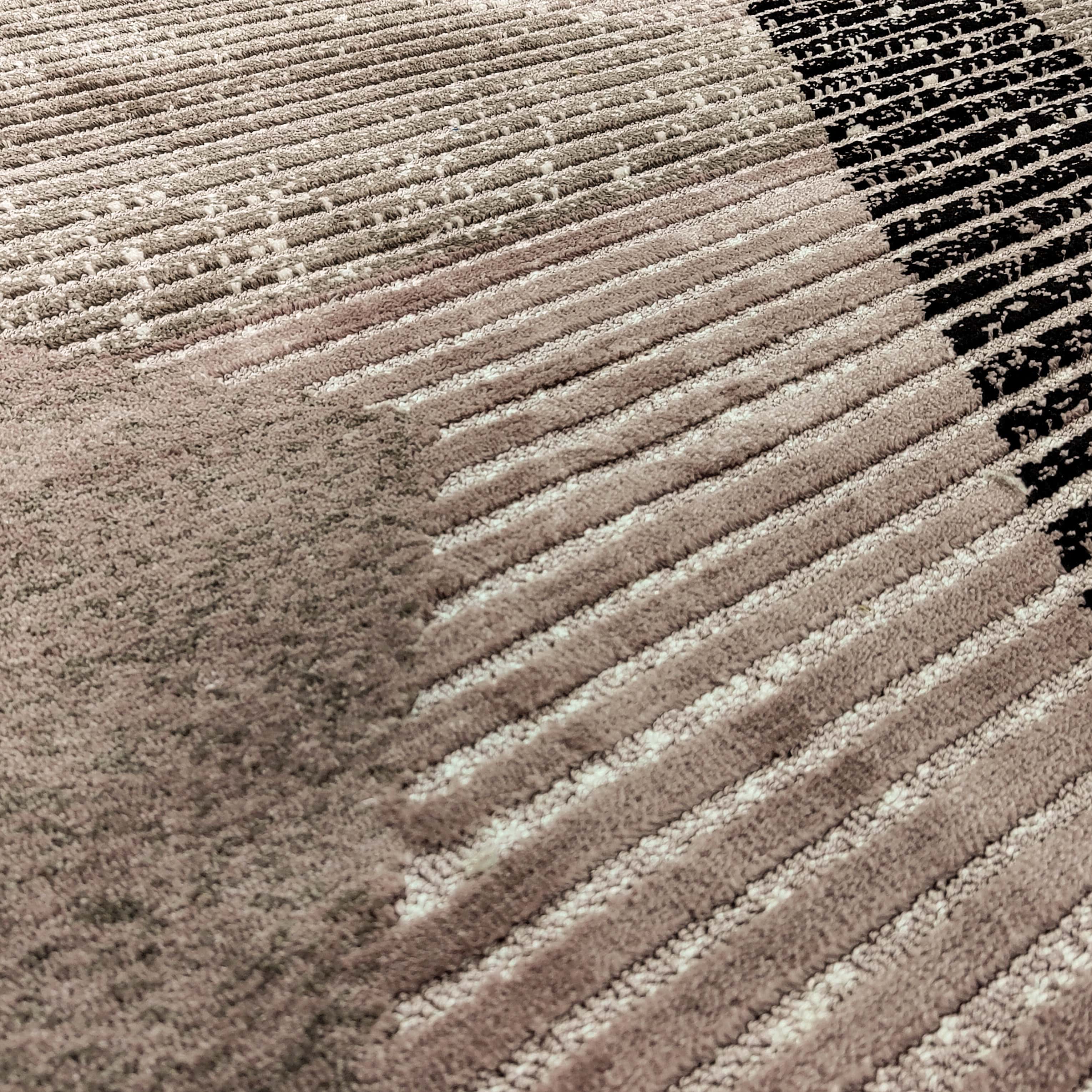 Rug - Image 3