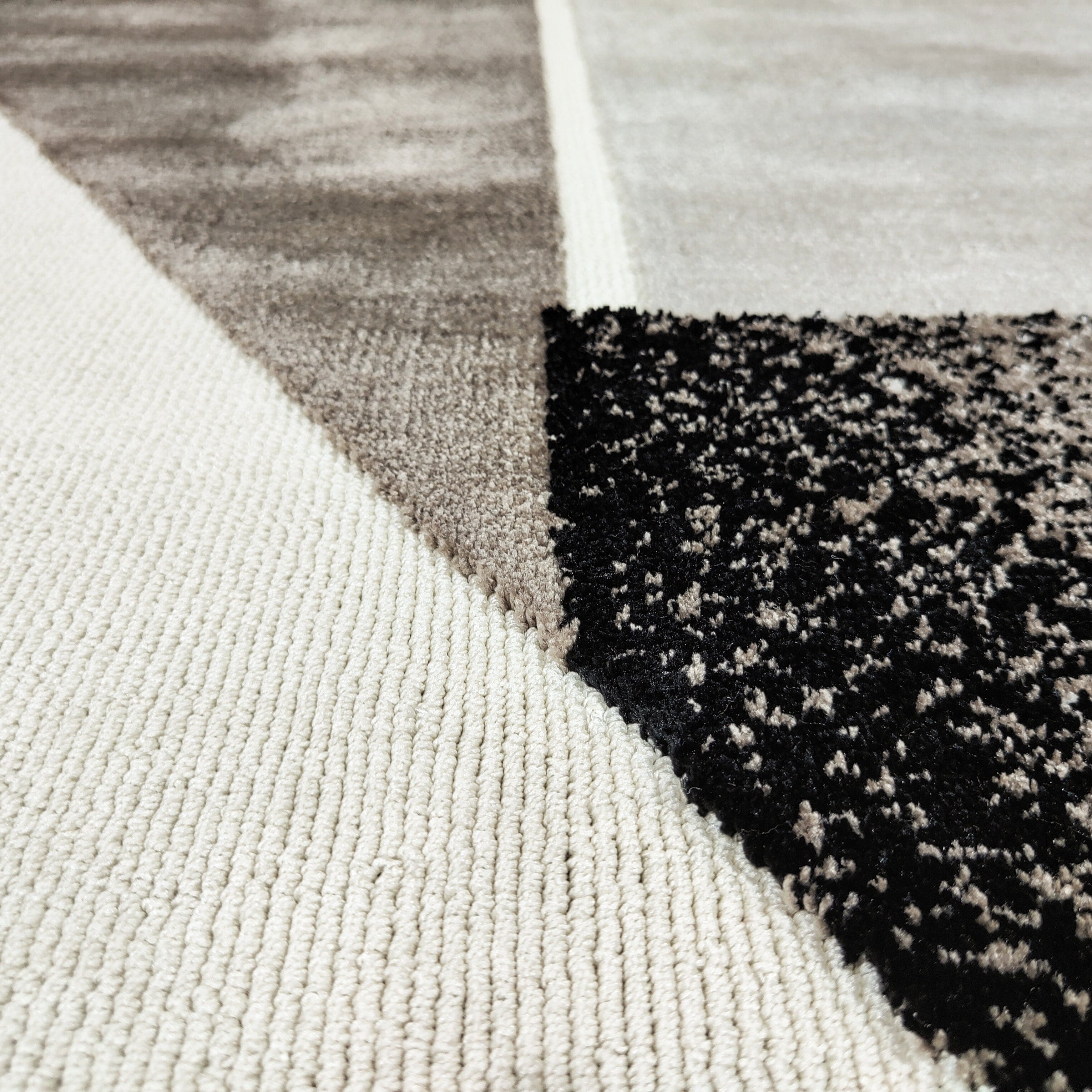 Rug - Image 2