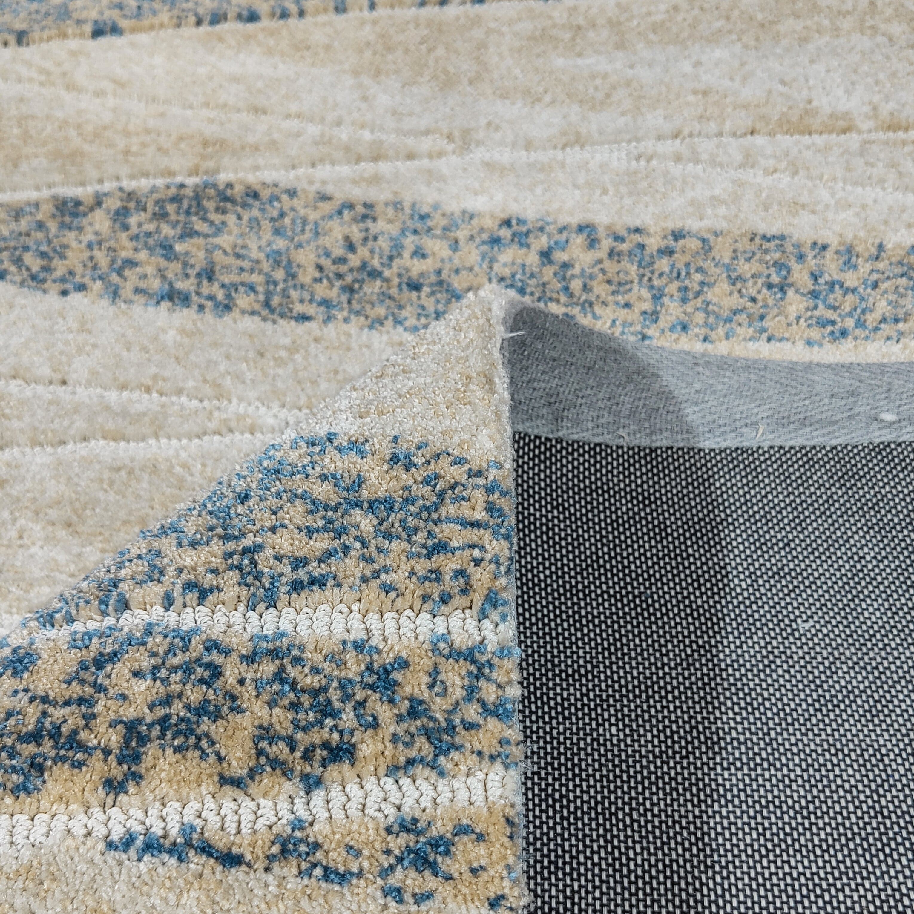 Rug - Image 4