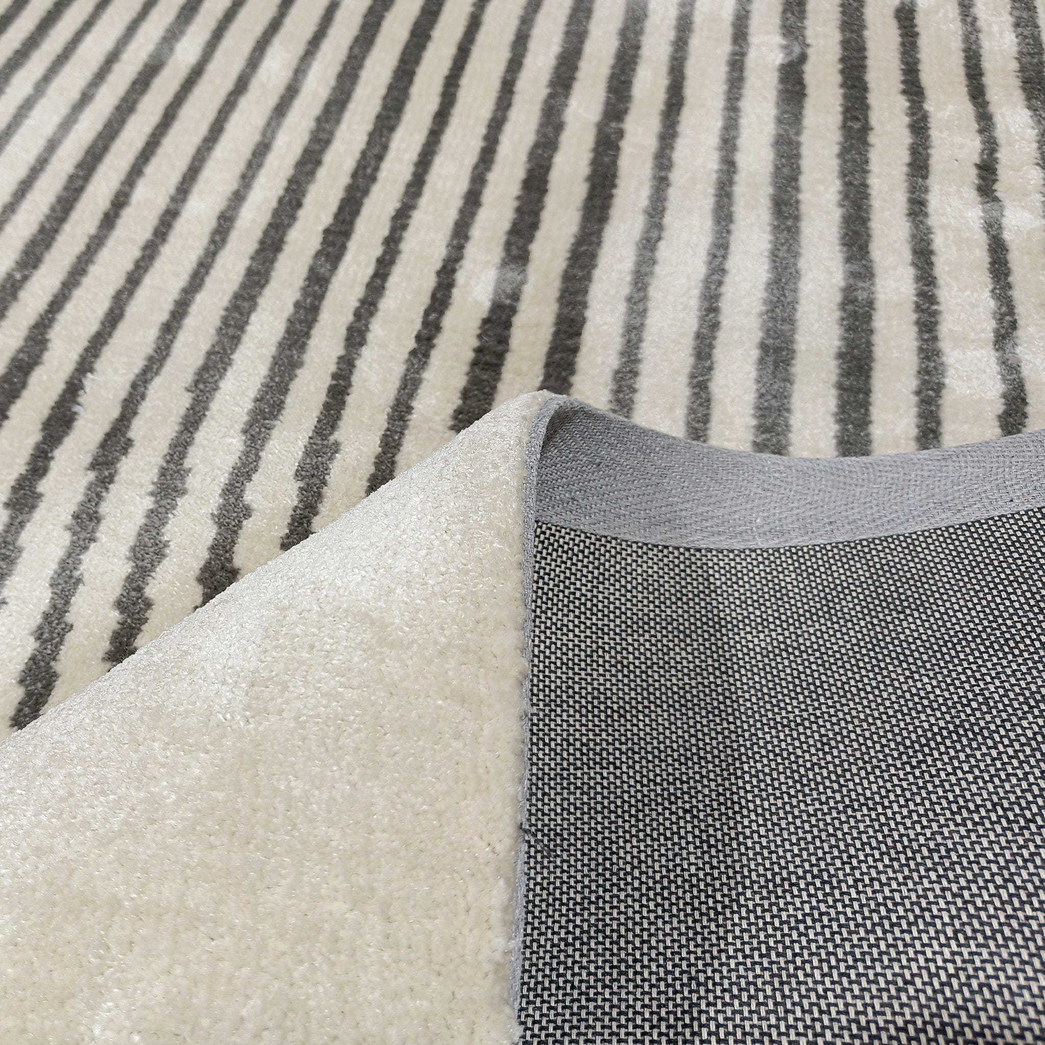 Rug - Image 3