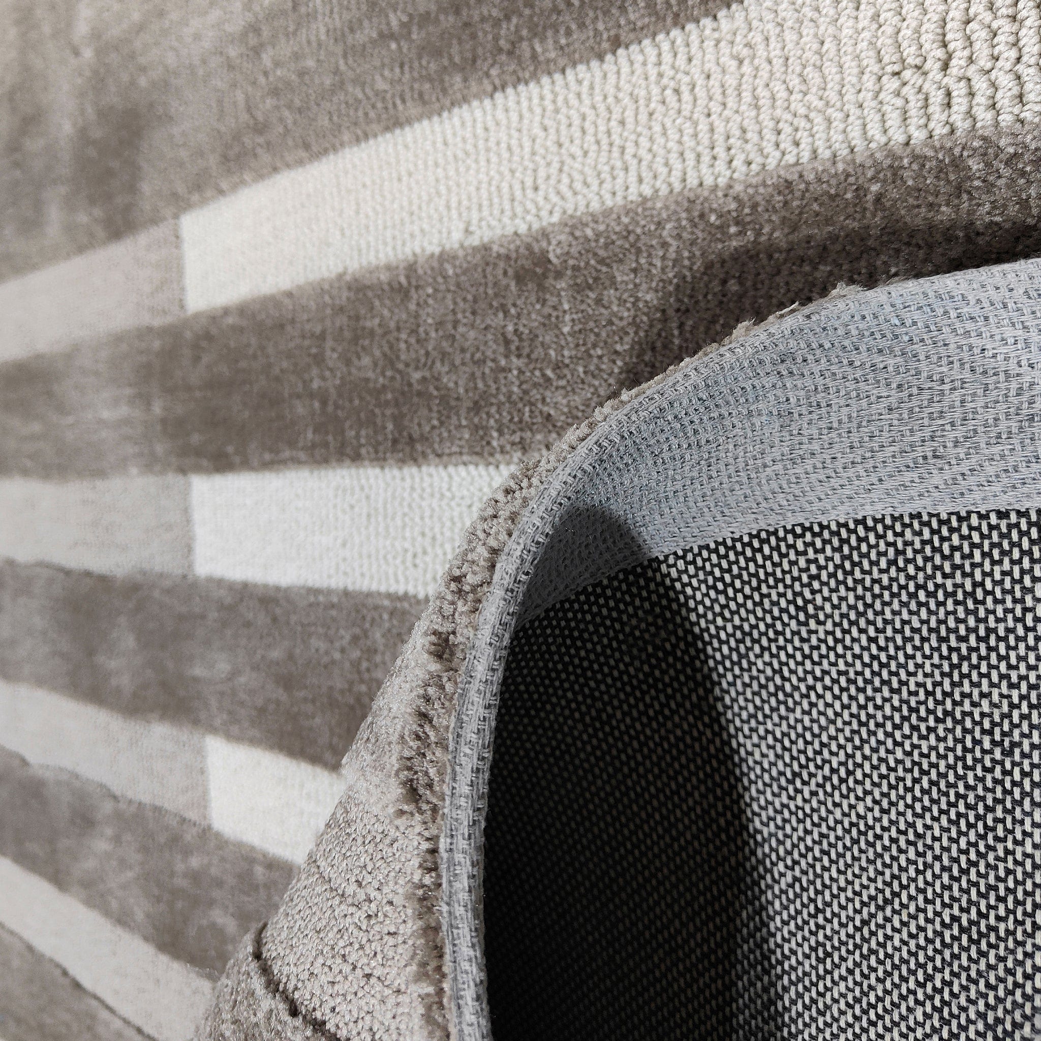 Rug - Image 3