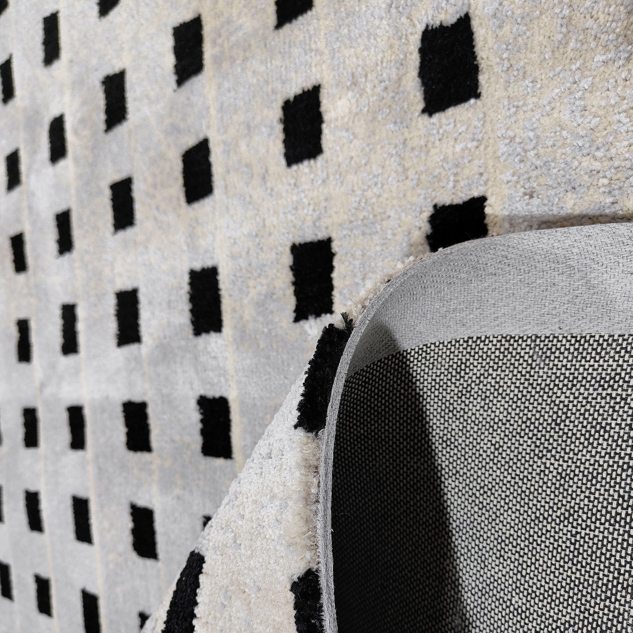 Rug - Image 3