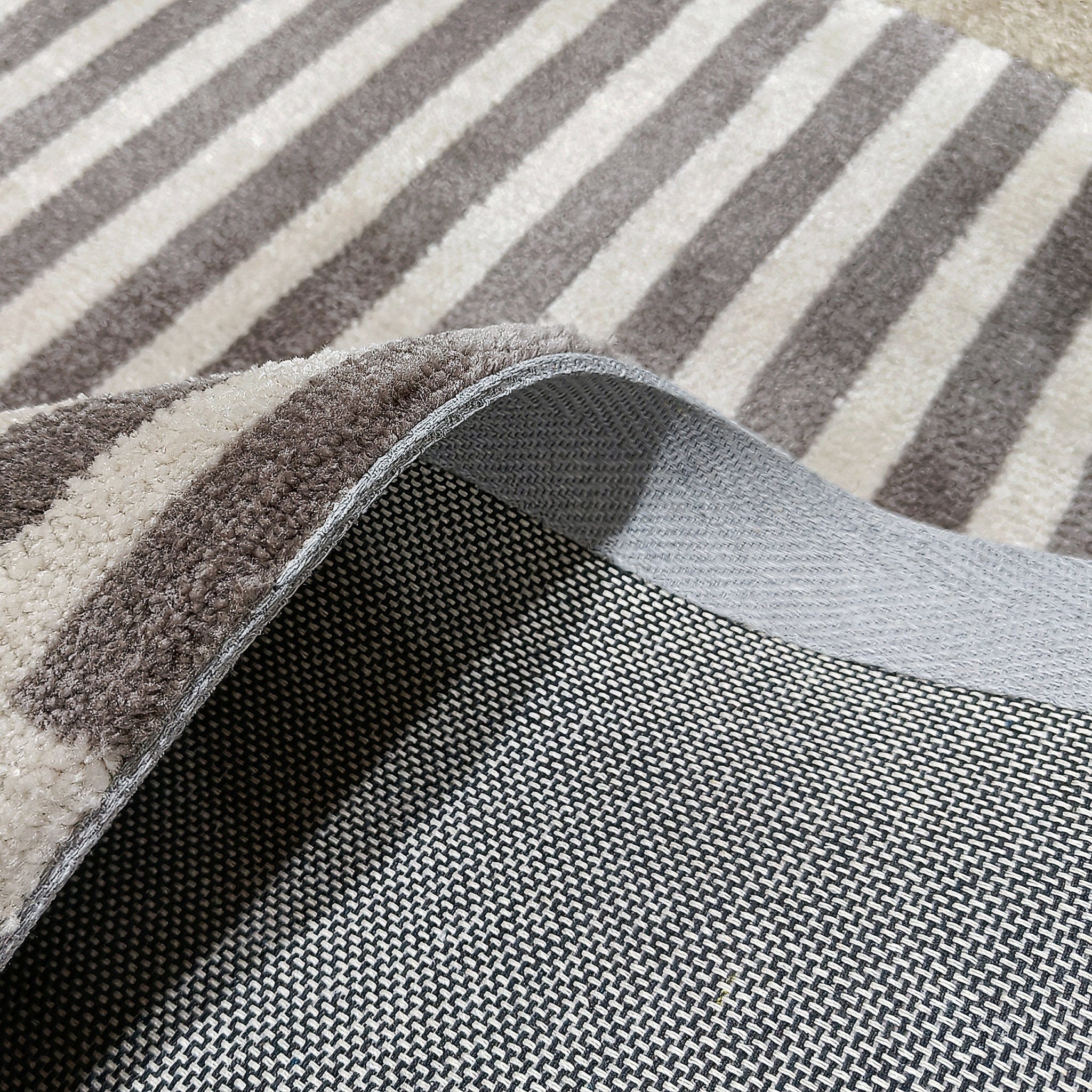 Rug - Image 4