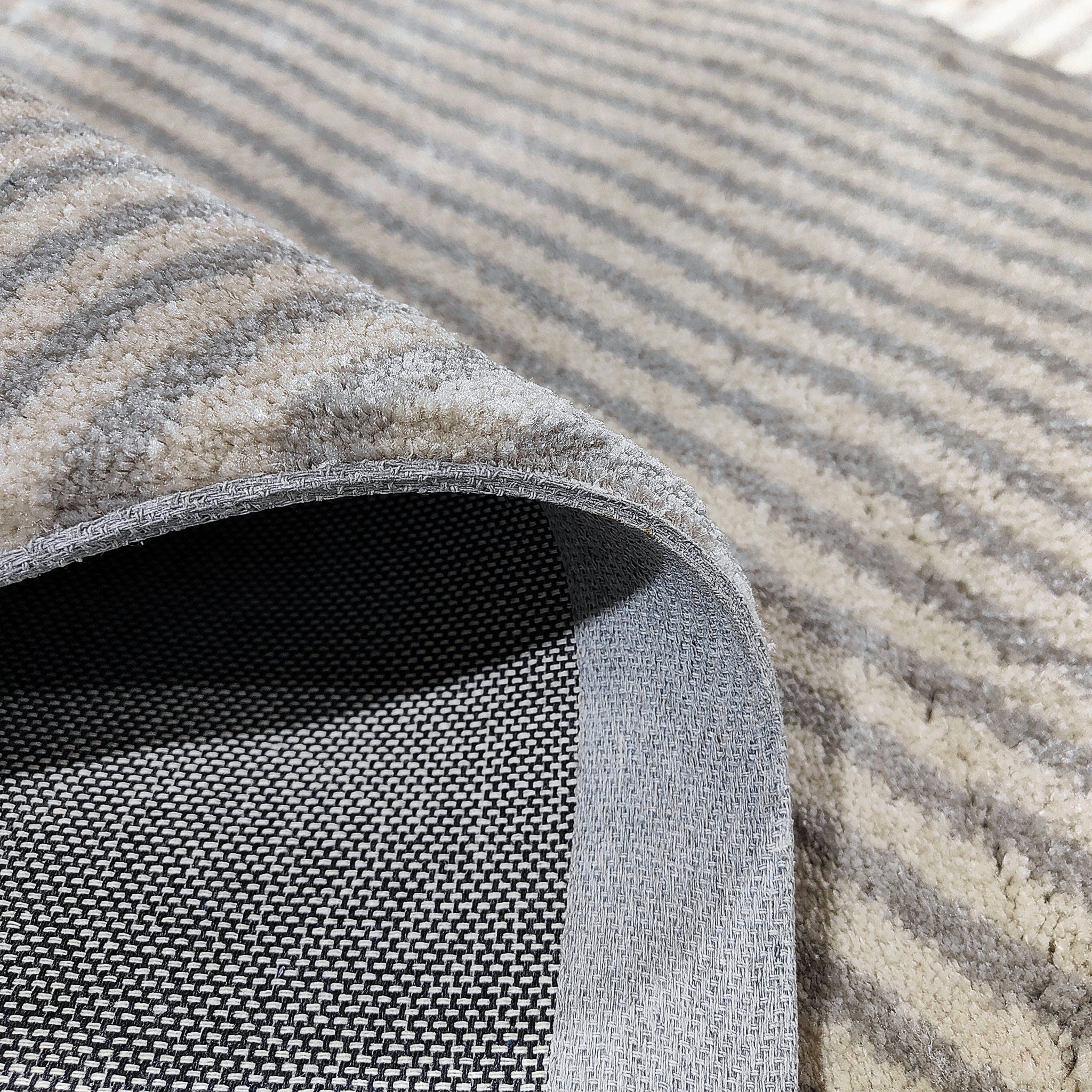 Rug - Image 3