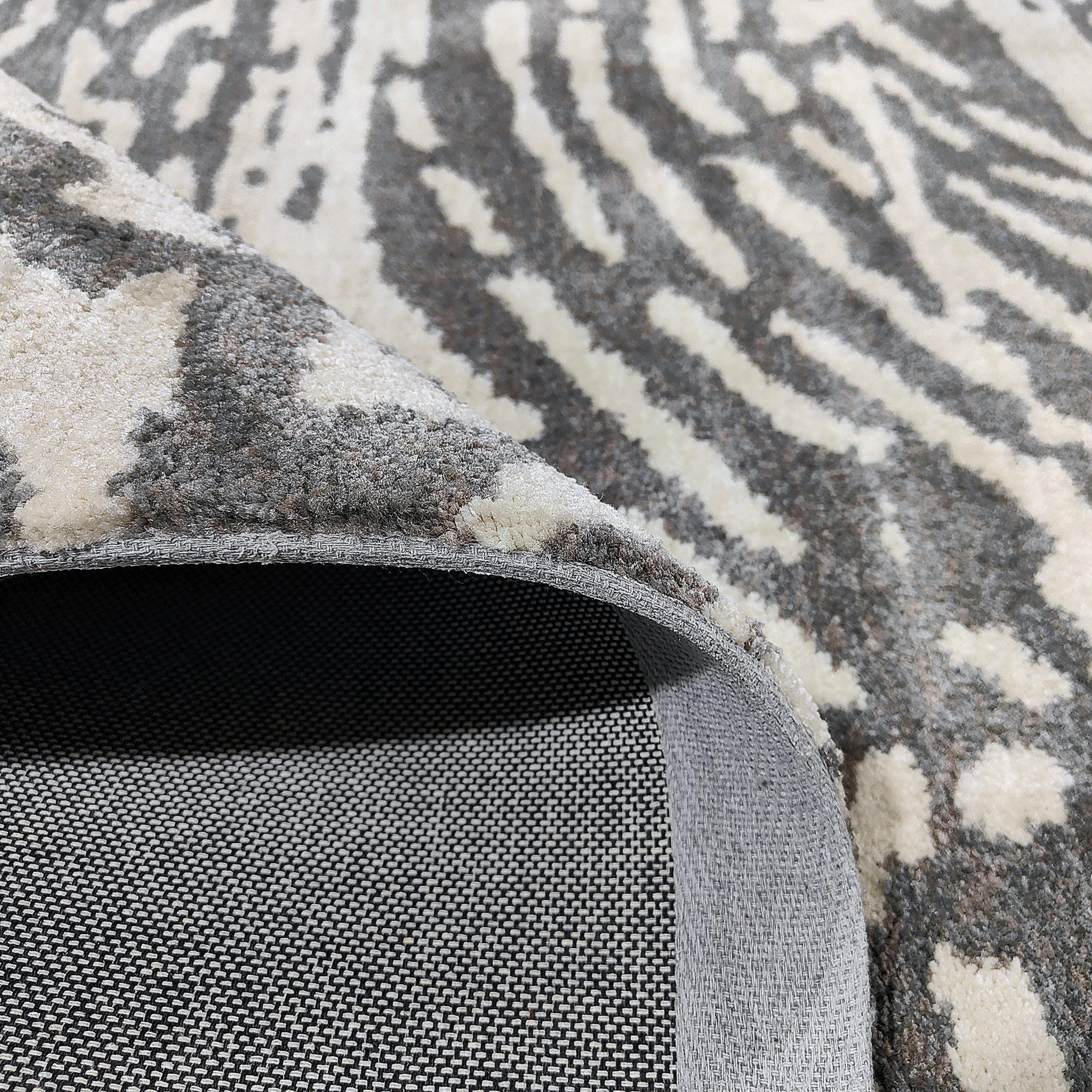 Rug - Image 4
