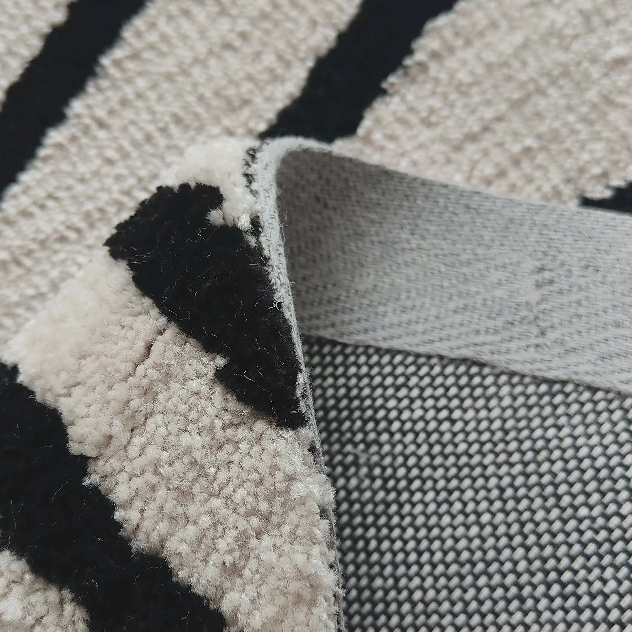 Rug - Image 3