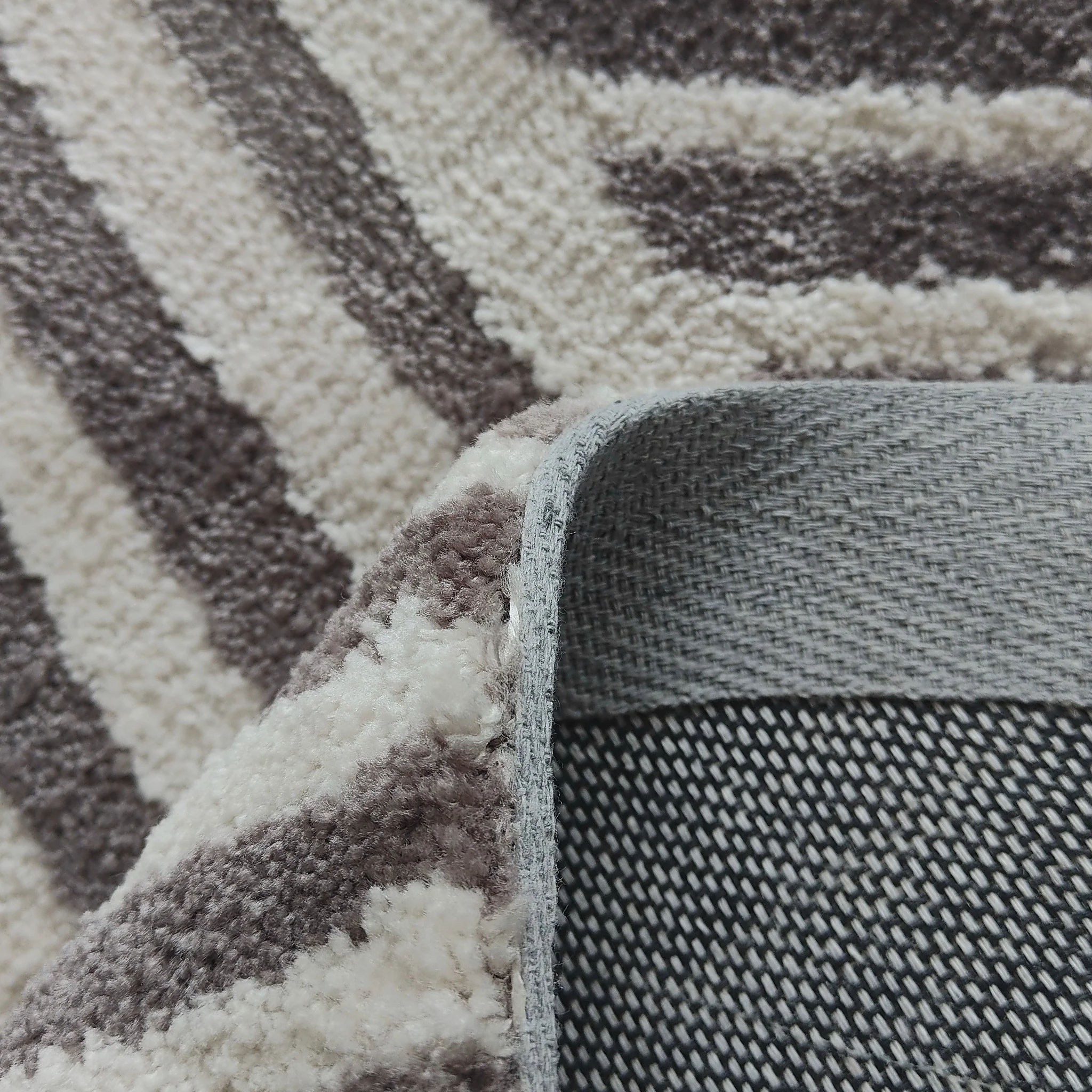 Rug - Image 3