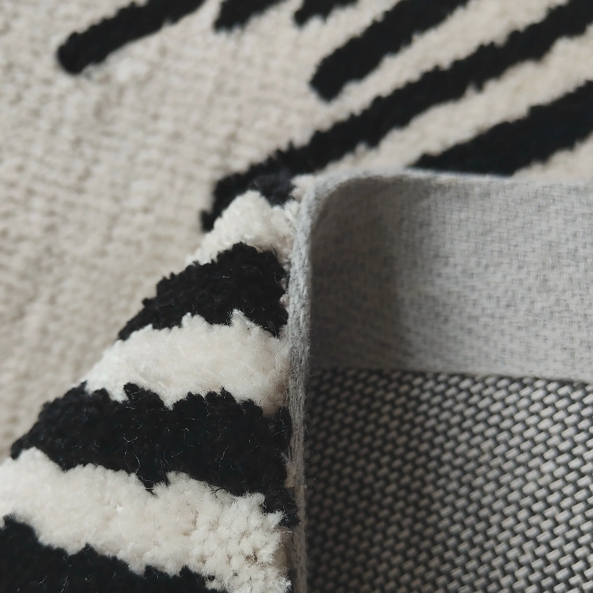 Rug - Image 3