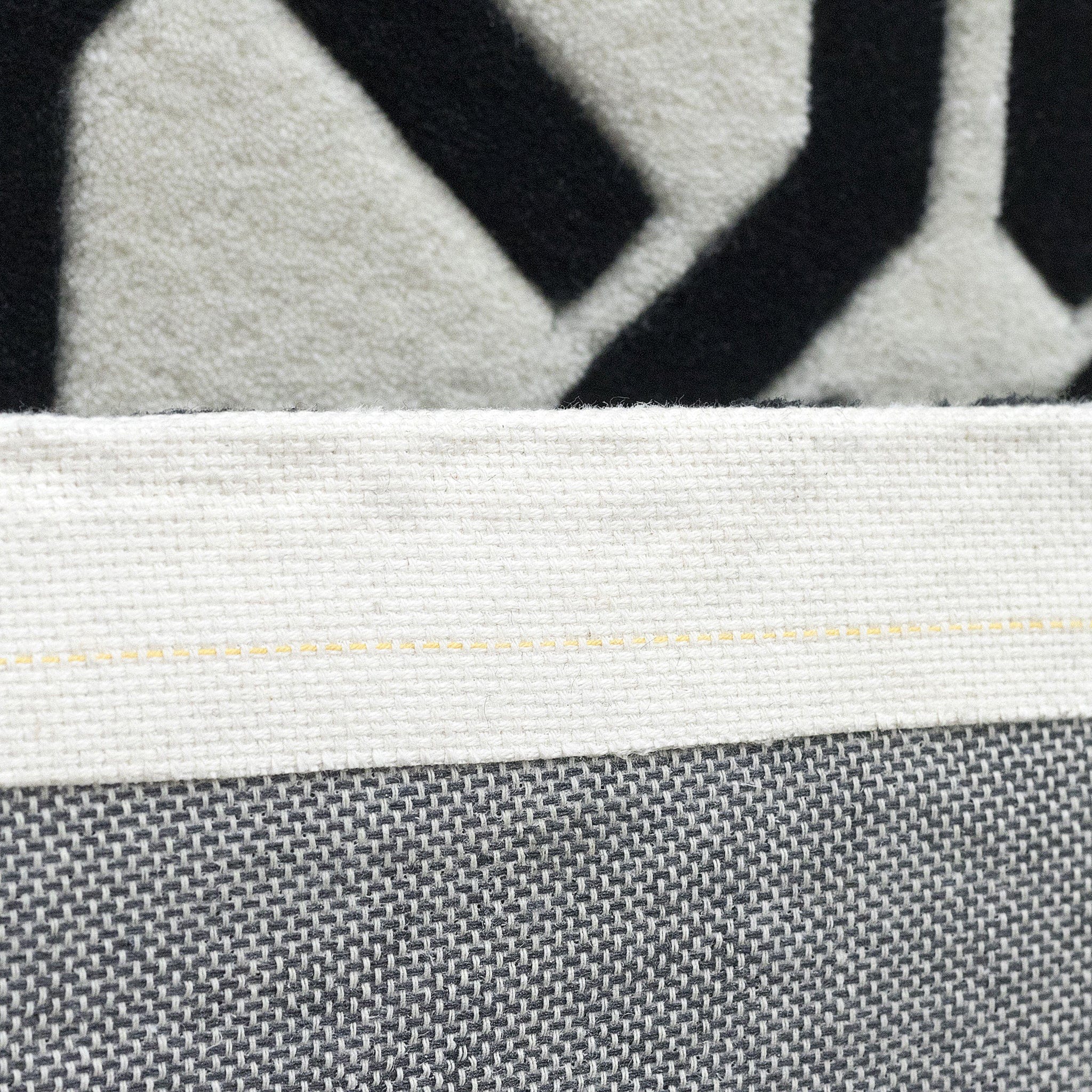 Rug Premium Handmade Wool - Image 4