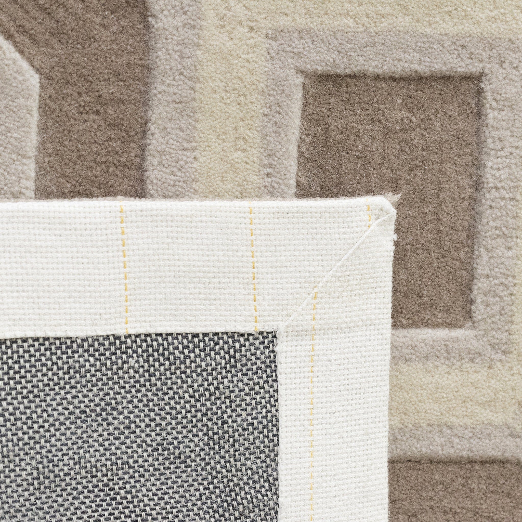 Rug Premium Handmade Wool - Image 3