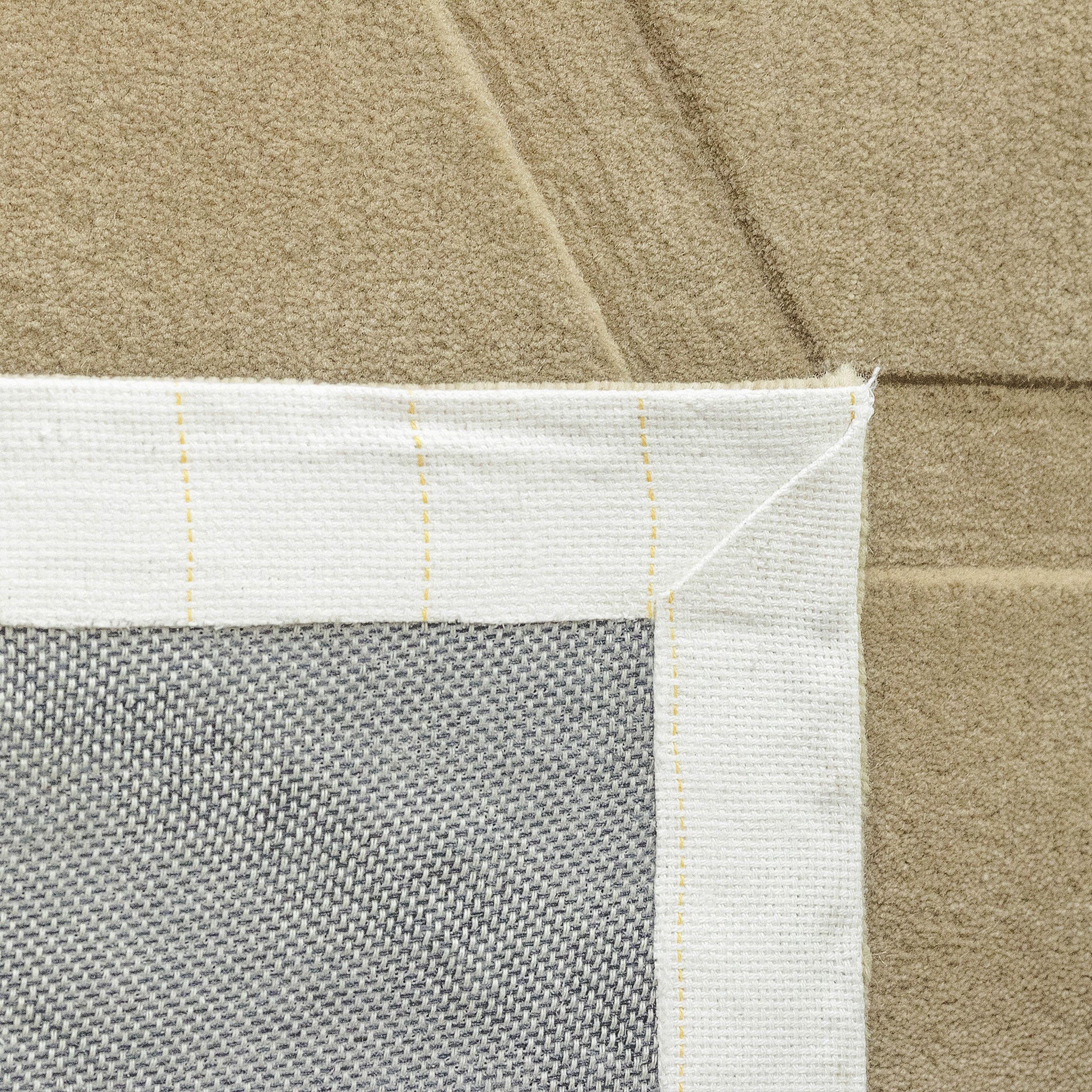 Rug Premium Handmade Wool - Image 4