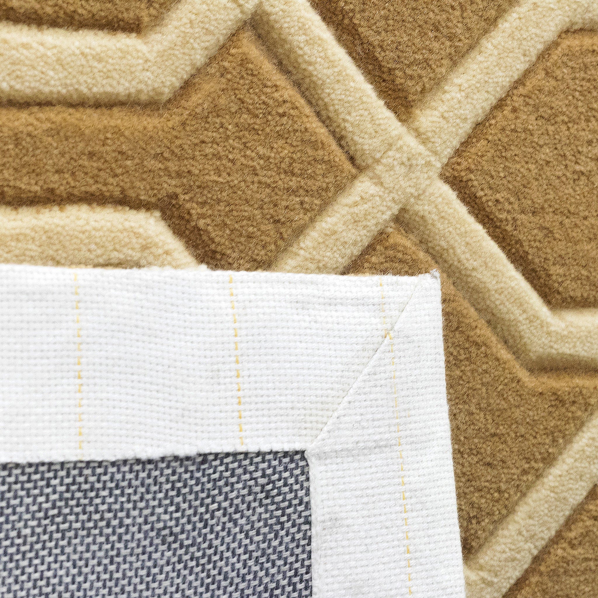 Rug Premium Handmade Wool - Image 3