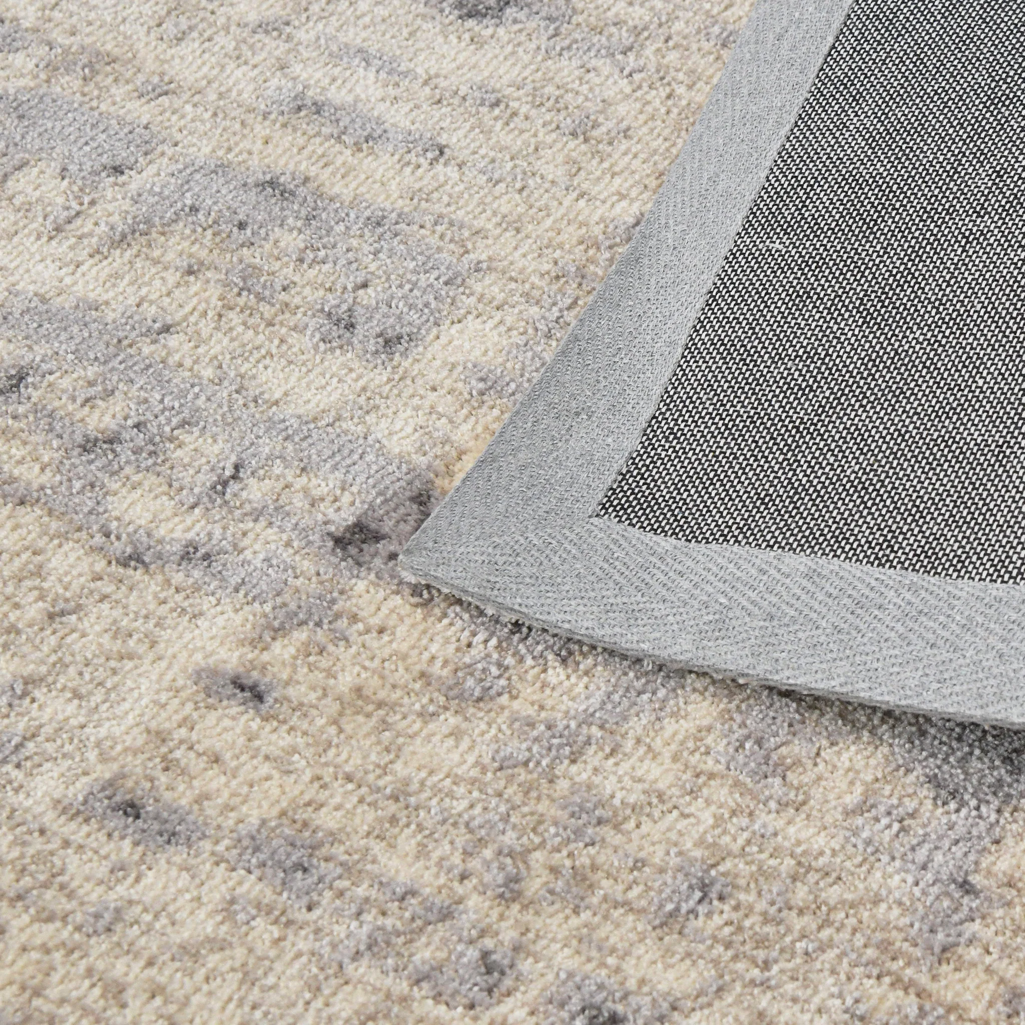 Rug - Image 3