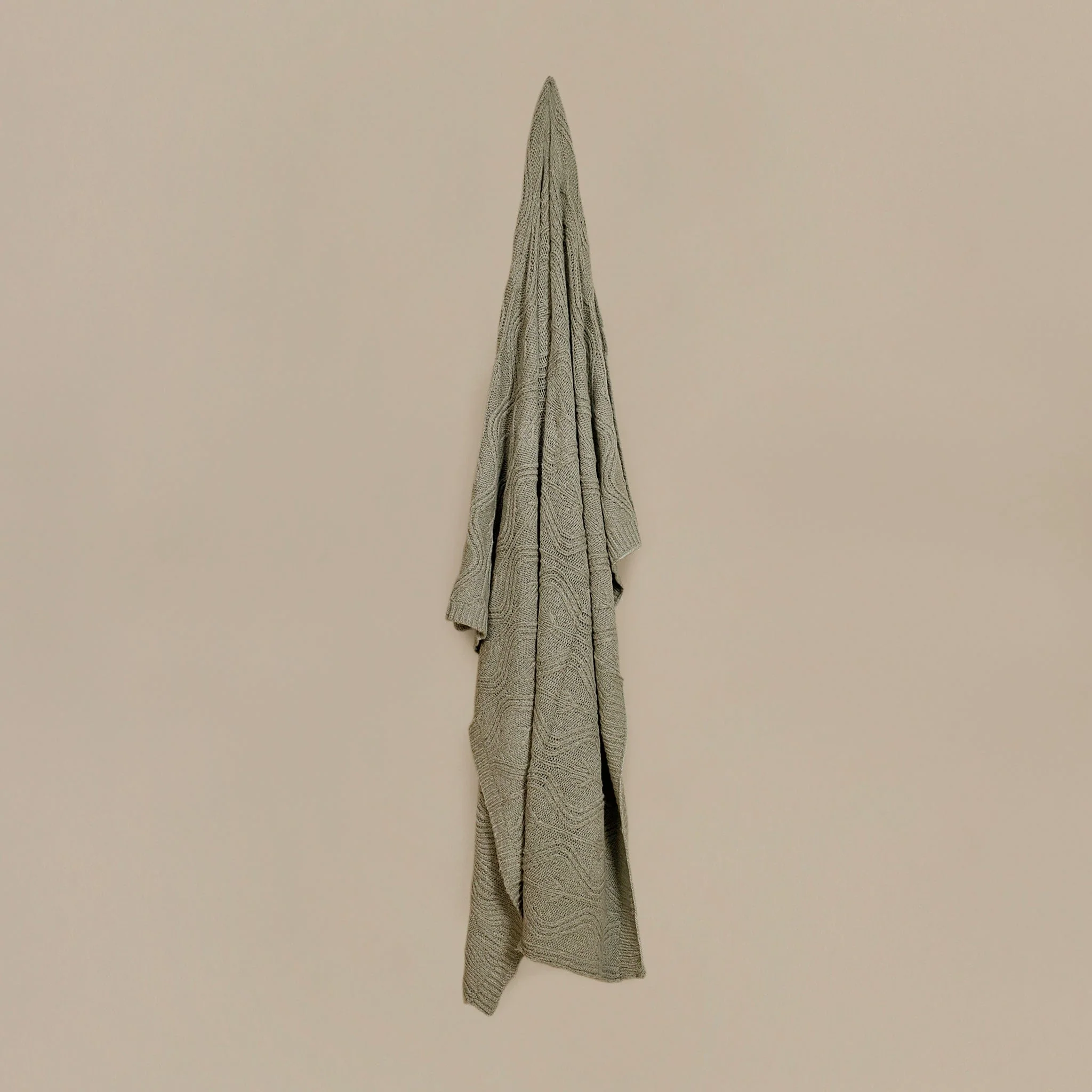 Throw - Image 2