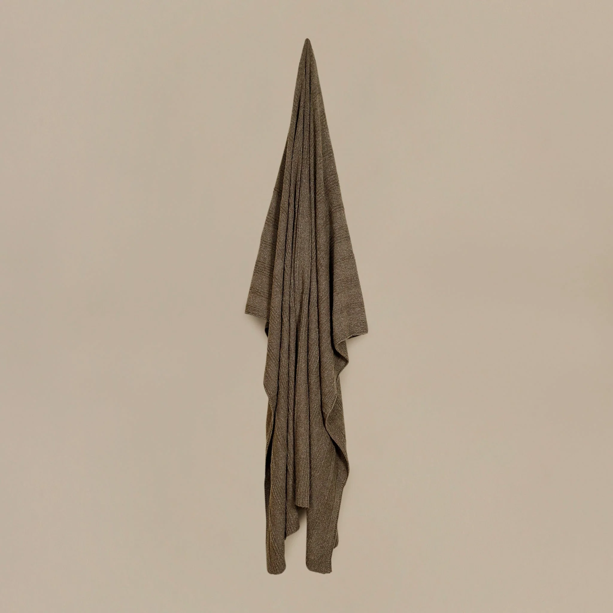 Throw - Image 2