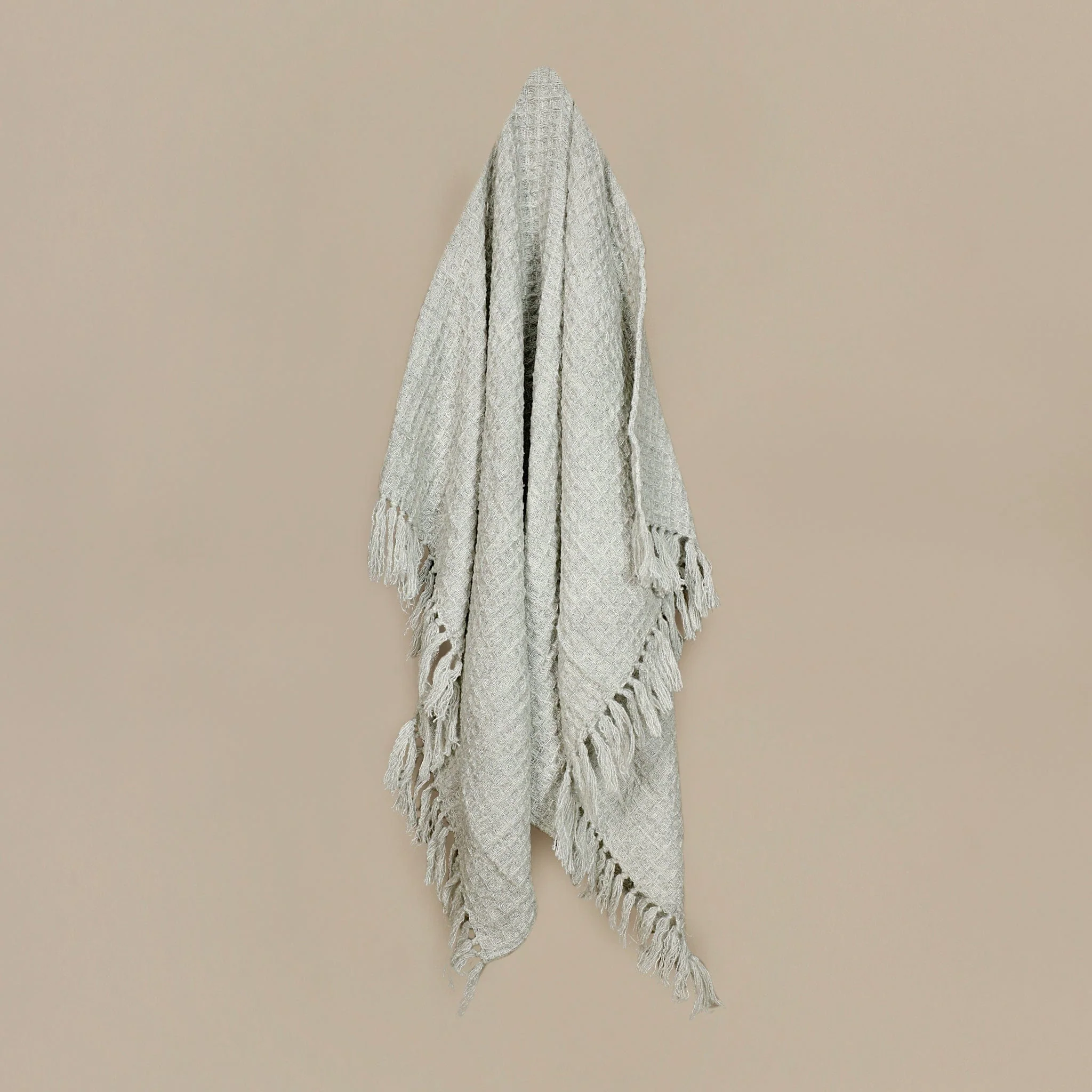 Throw - Image 3
