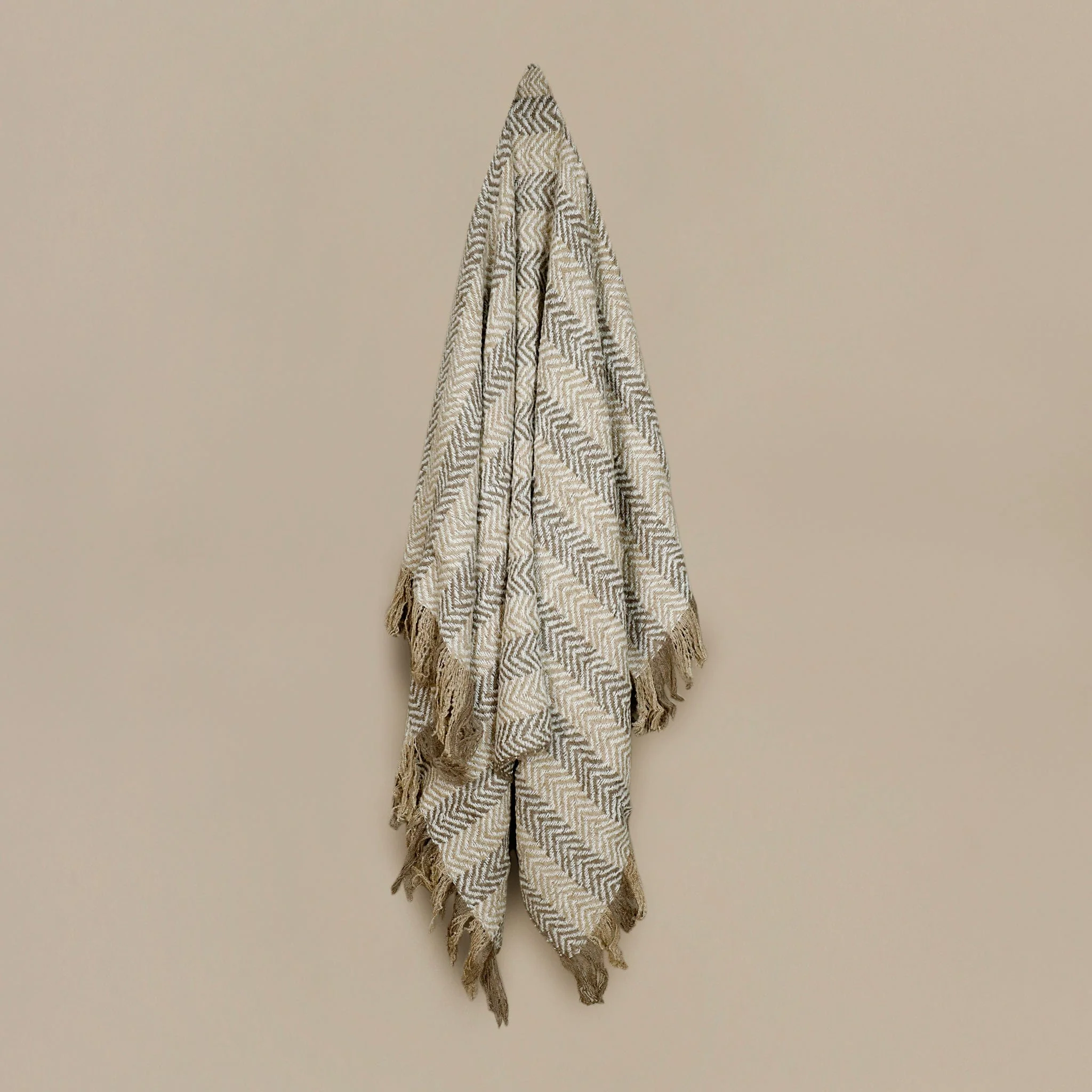 Throw - Image 2
