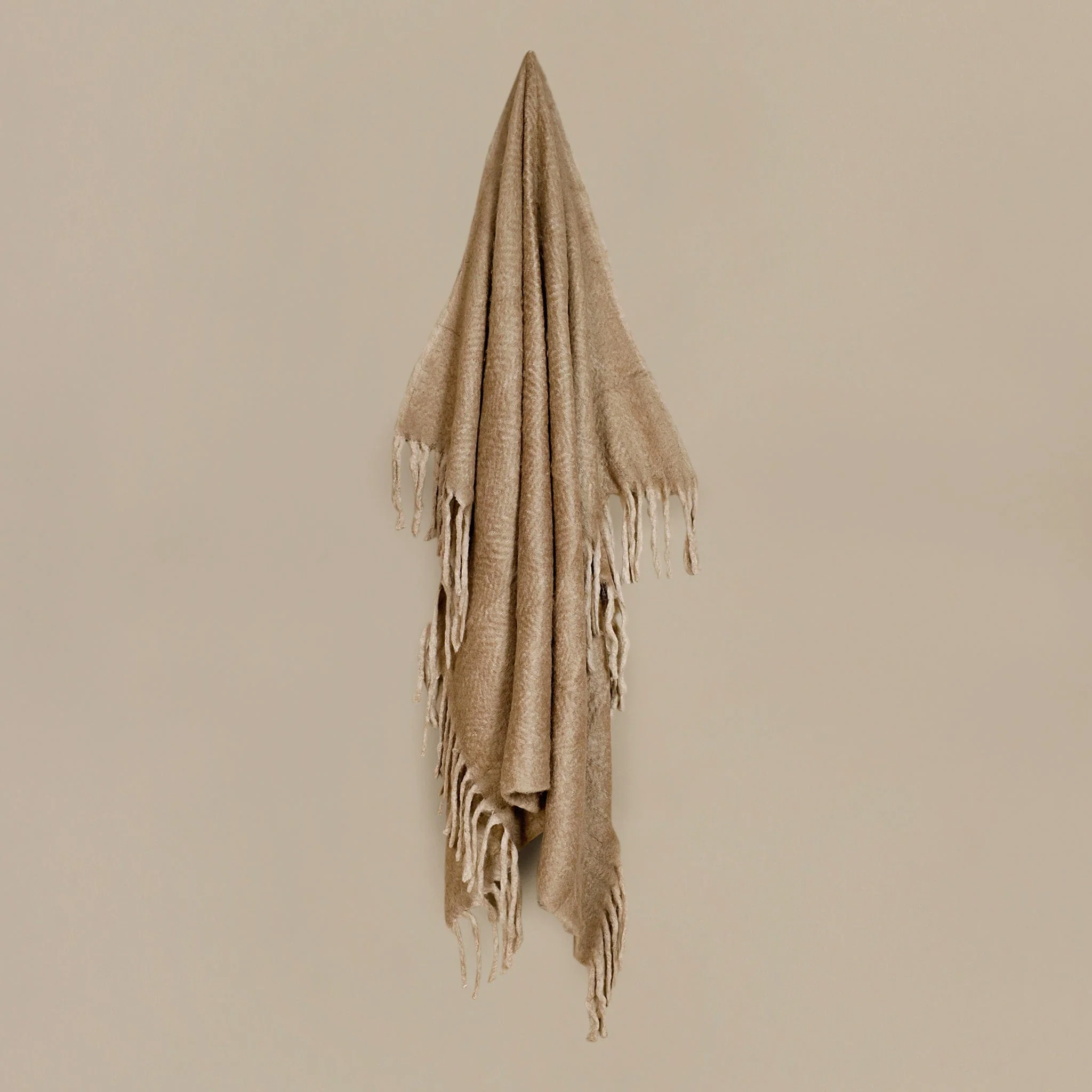 Throw - Image 2