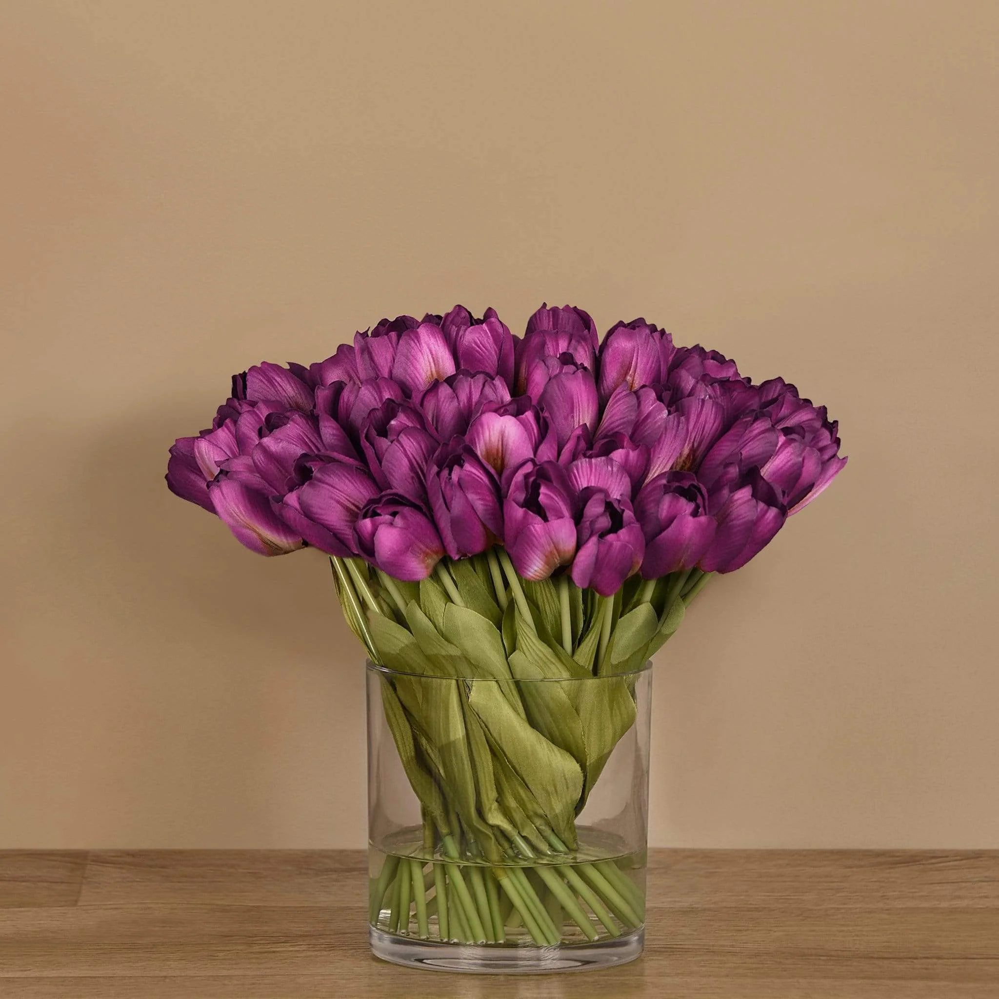 Tulip Arrangement in Glass Vase - Image 11
